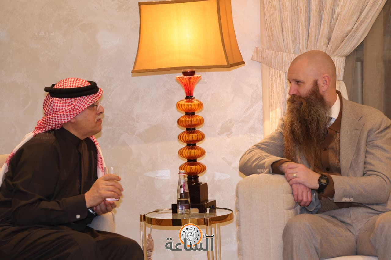 Madar Al-Saa Images 0.36954941558871224