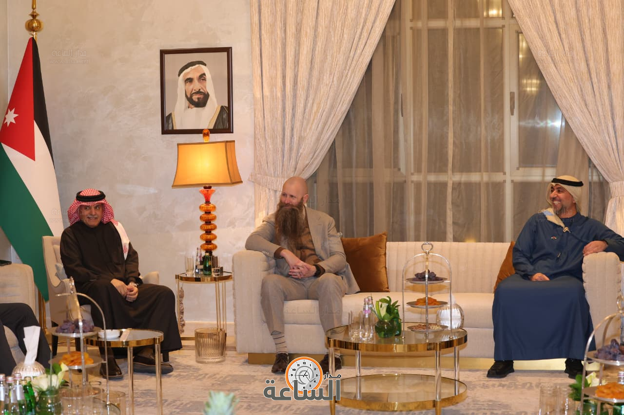 Madar Al-Saa Images 0.23804249042455505