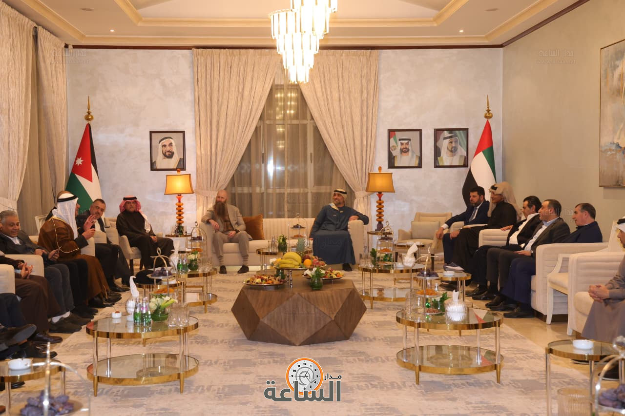 Madar Al-Saa Images 0.8701718045039586