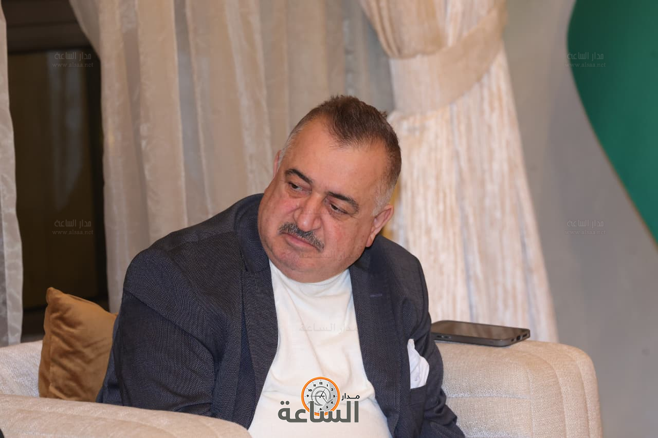Madar Al-Saa Images 0.7852478316061556