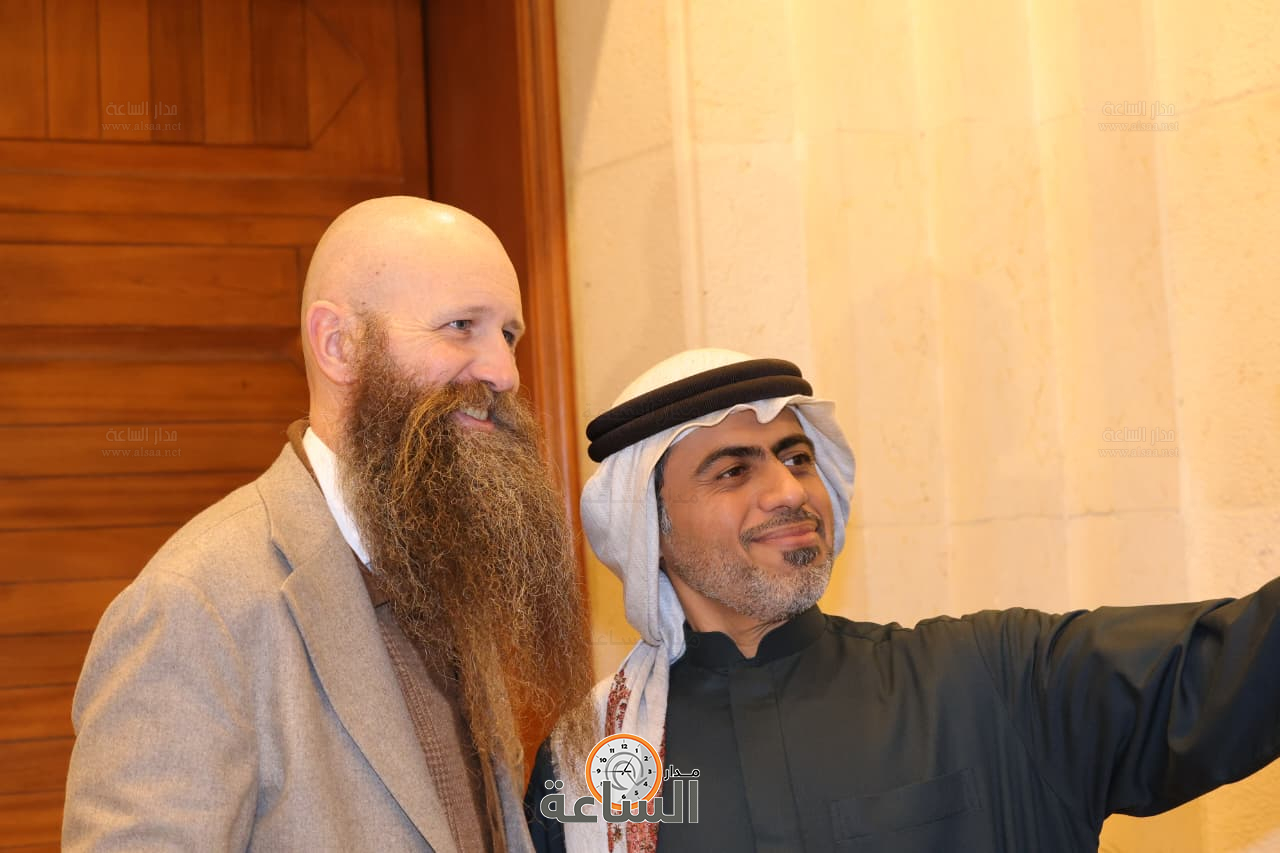 Madar Al-Saa Images 0.13988736343153074