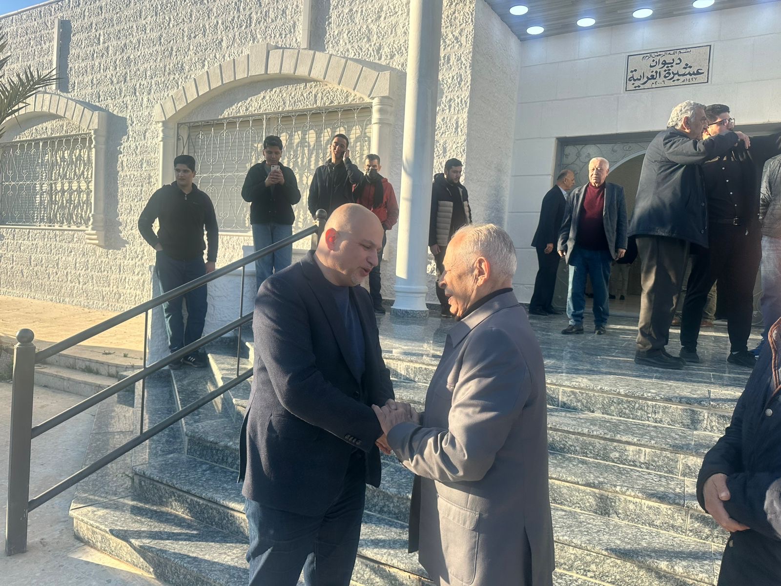 Madar Al-Saa Images 0.01814977363079673