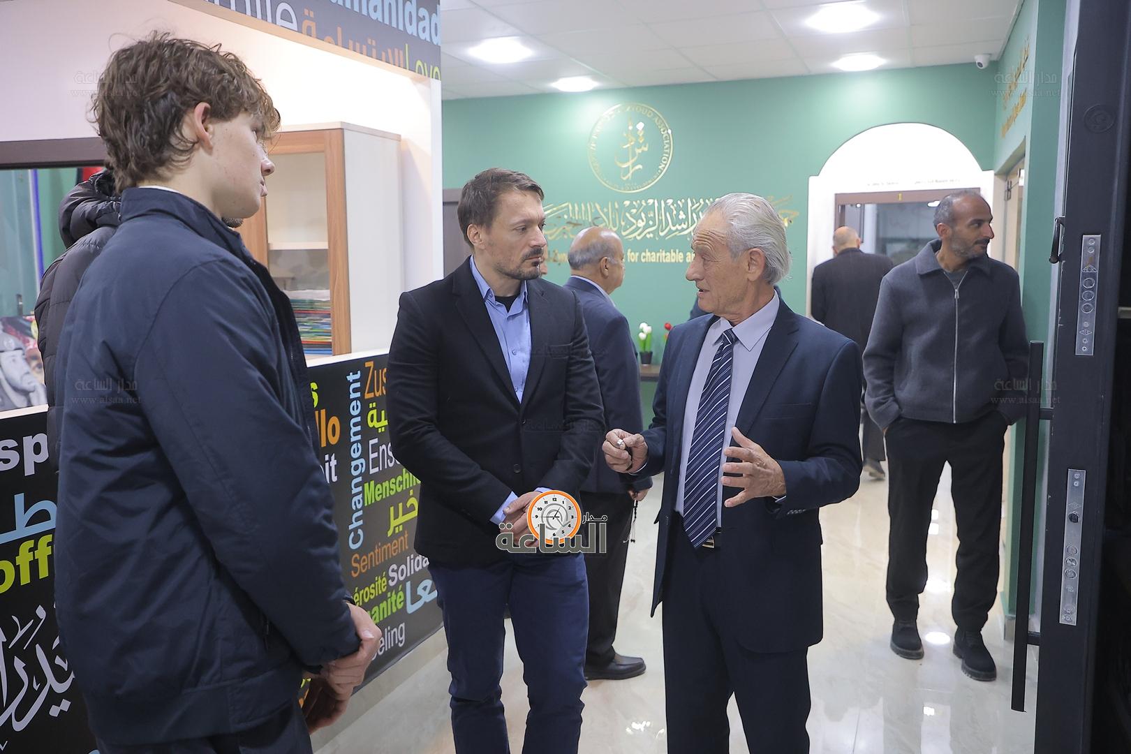 Madar Al-Saa Images 0.7519650710110155