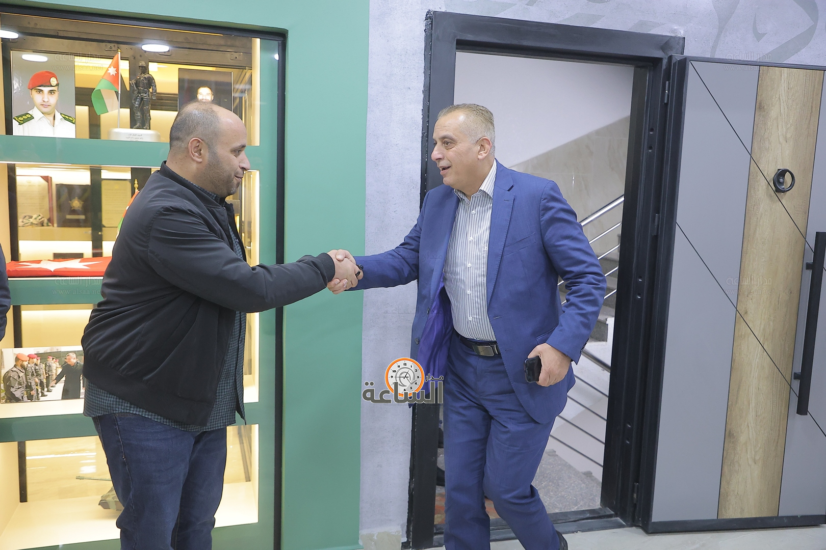 Madar Al-Saa Images 0.37481538264665204