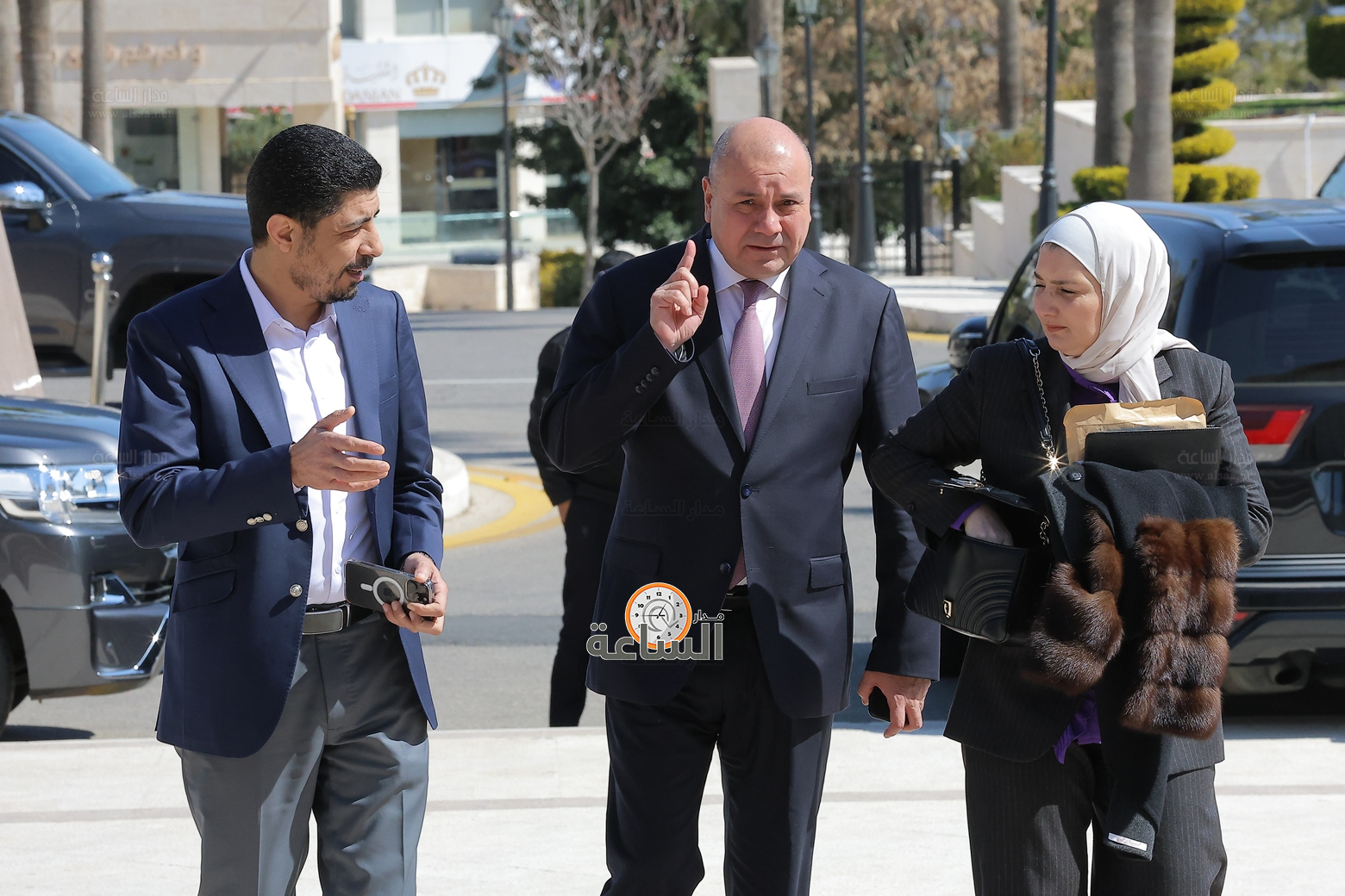 Madar Al-Saa Images 0.3706783831921244