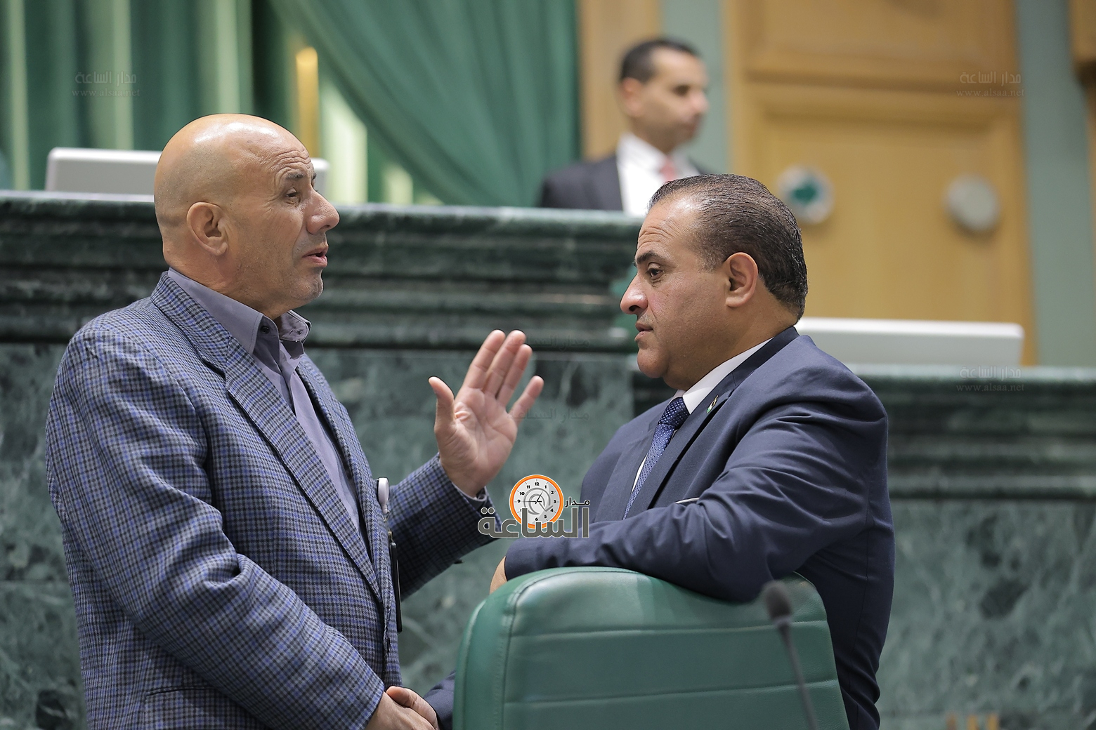 Madar Al-Saa Images 0.048907235968144946