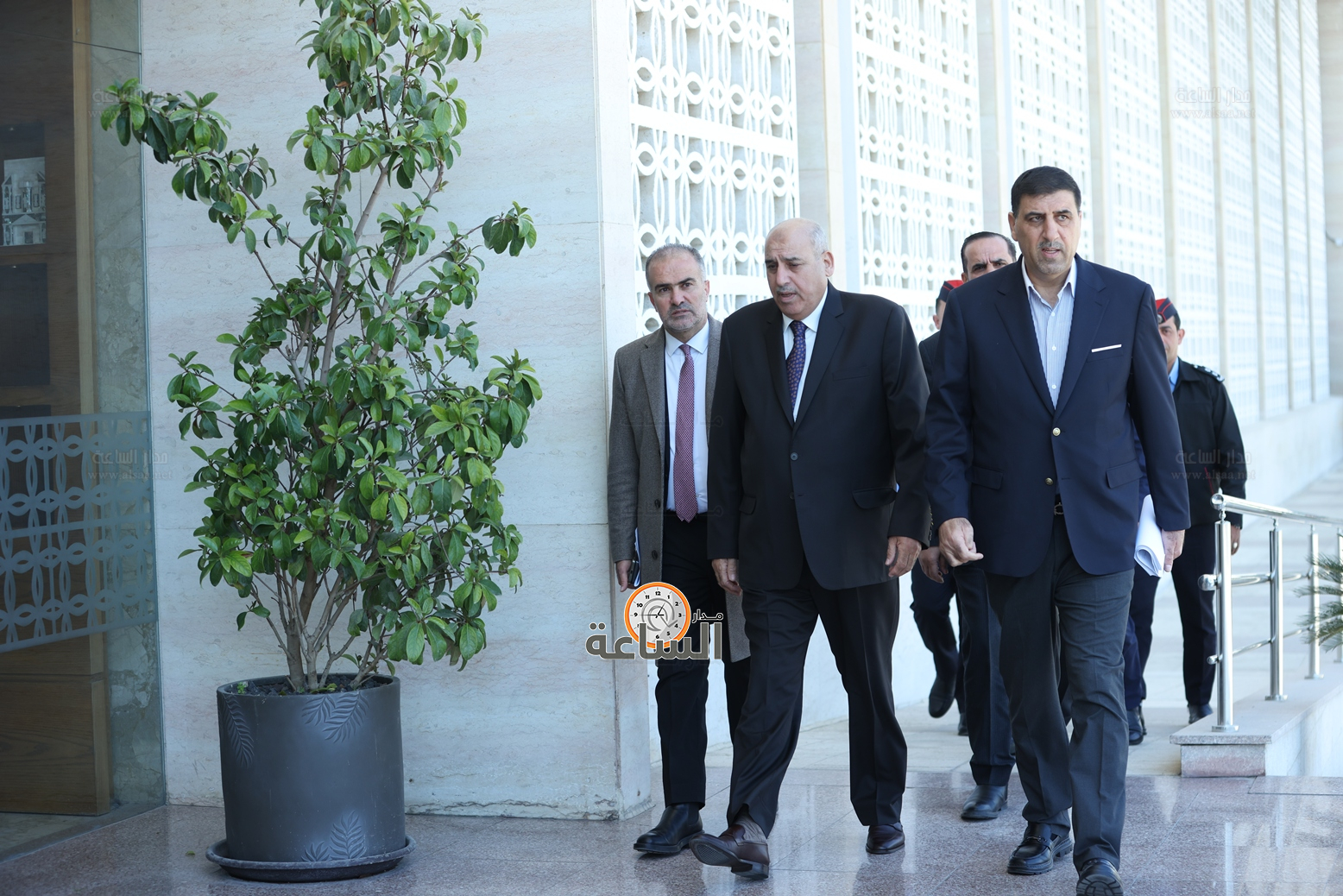 Madar Al-Saa Images 0.2991338917382115