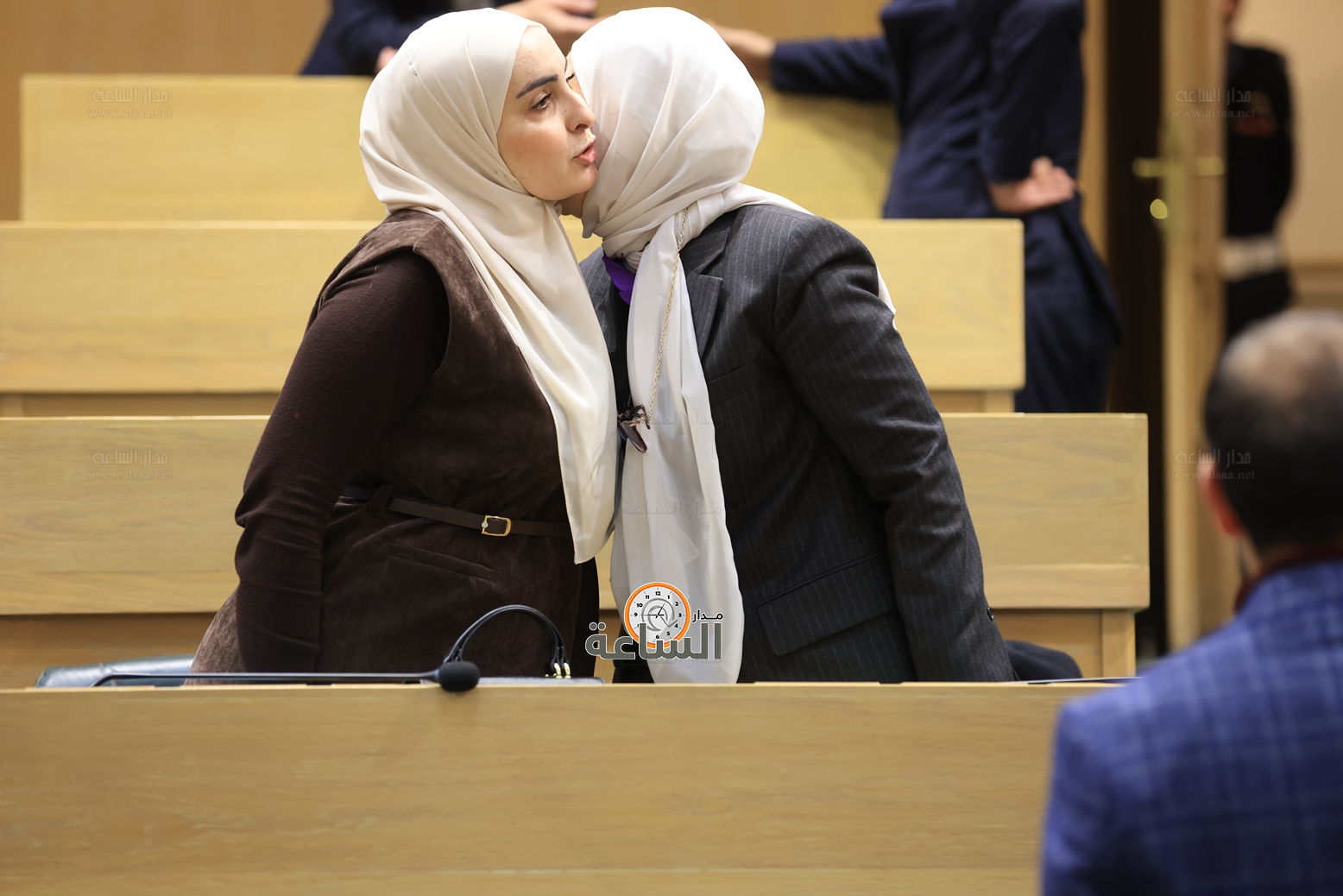 Madar Al-Saa Images 0.4434830522081842