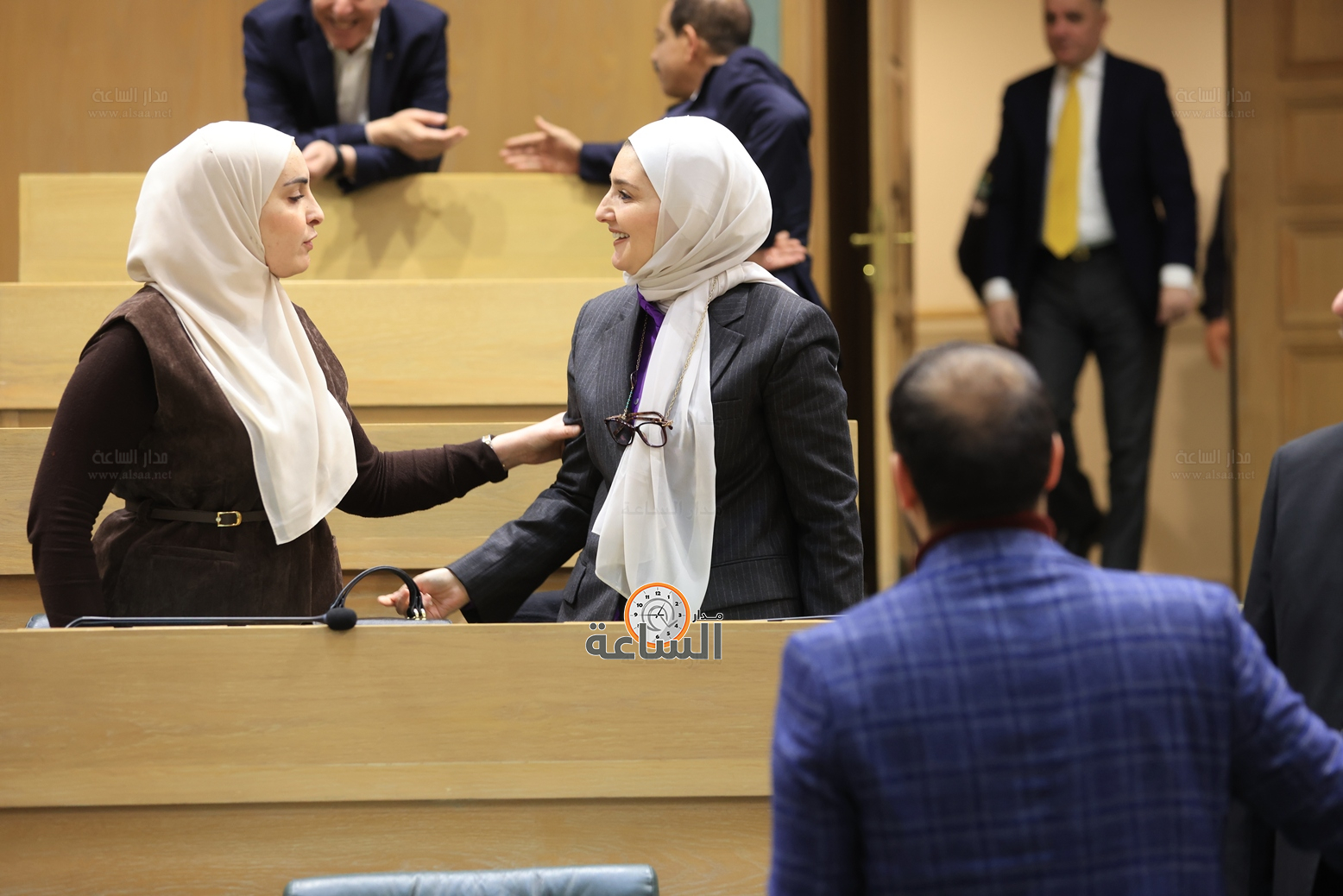 Madar Al-Saa Images 0.9336579794468122