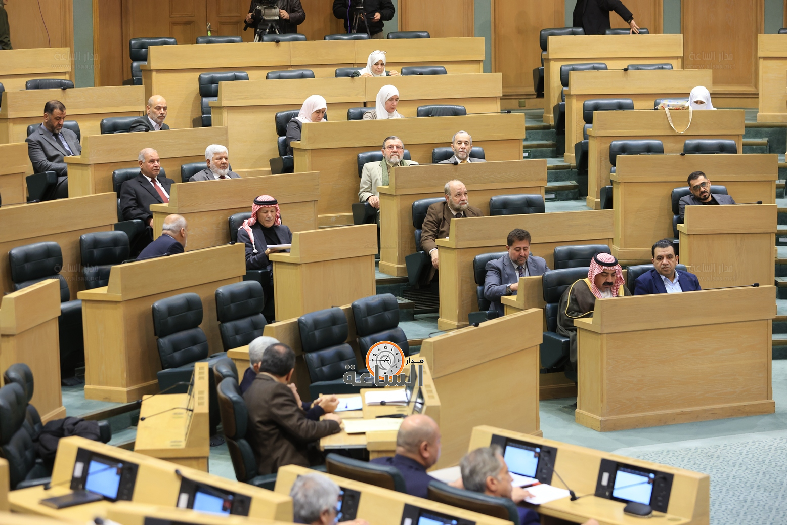 Madar Al-Saa Images 0.2530909920582356