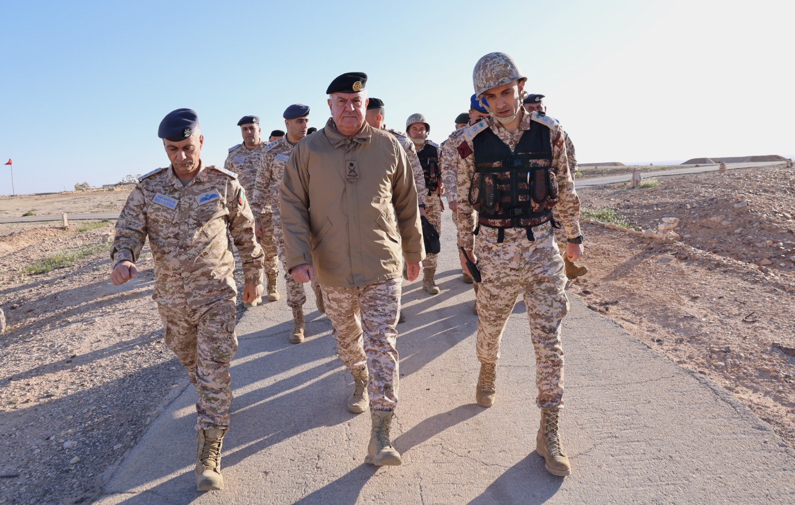 Madar Al-Saa Images 0.6013140853916775