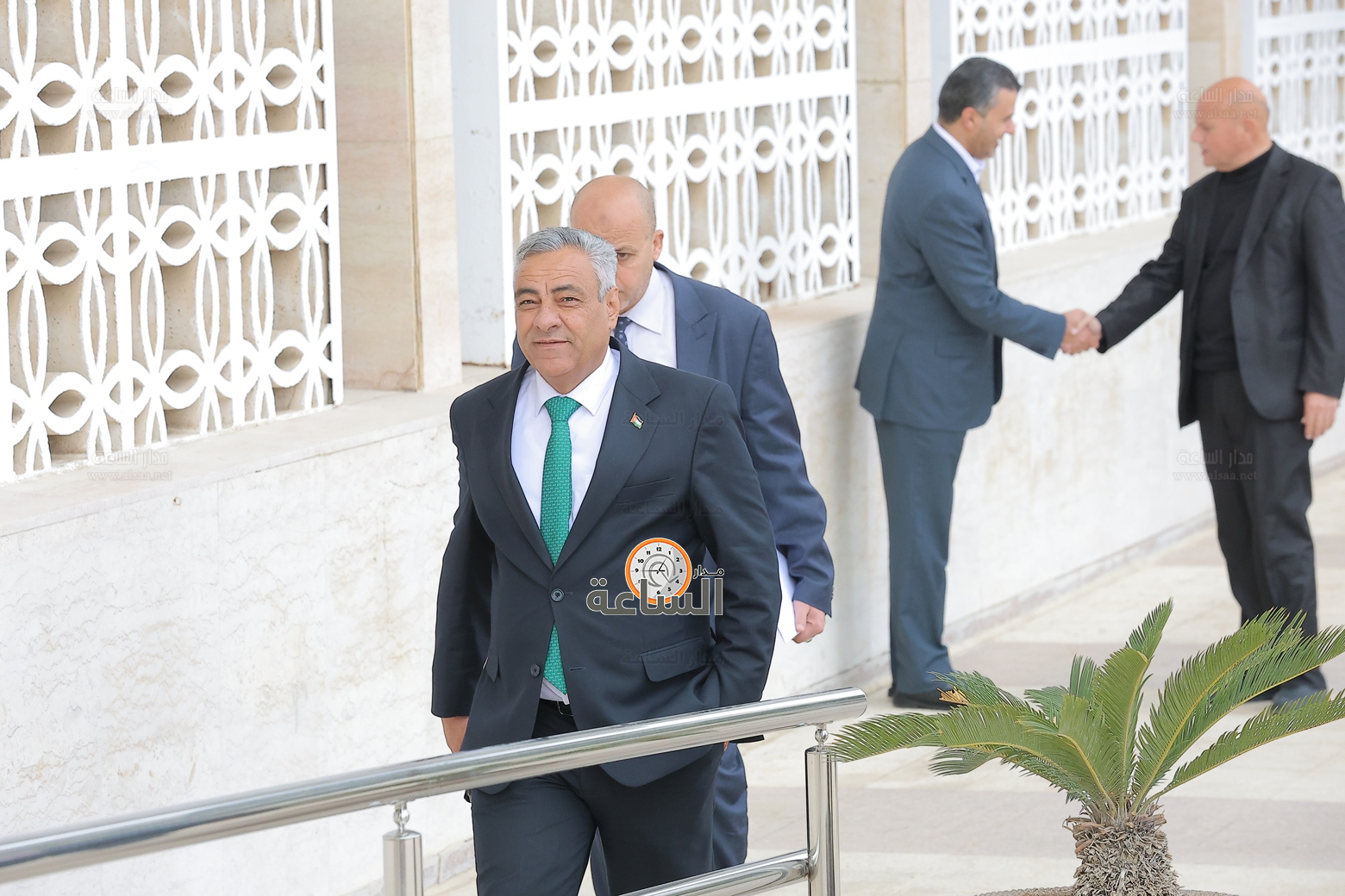 Madar Al-Saa Images 0.2835358302365757