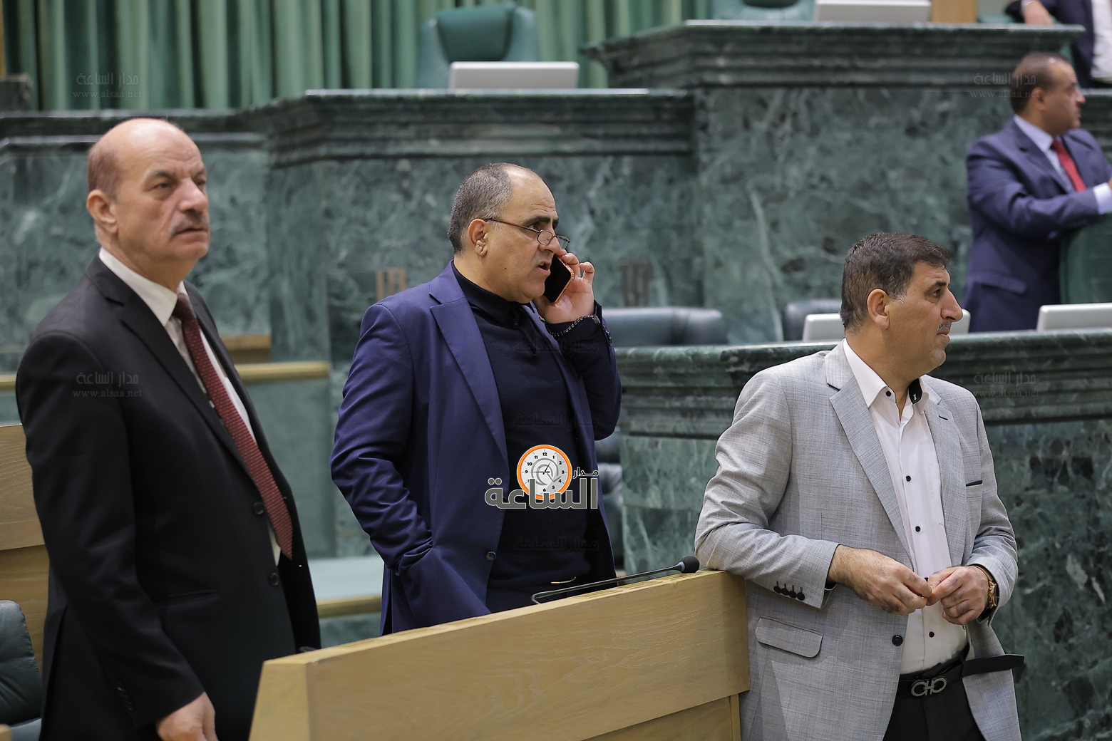 Madar Al-Saa Images 0.1728158602795099