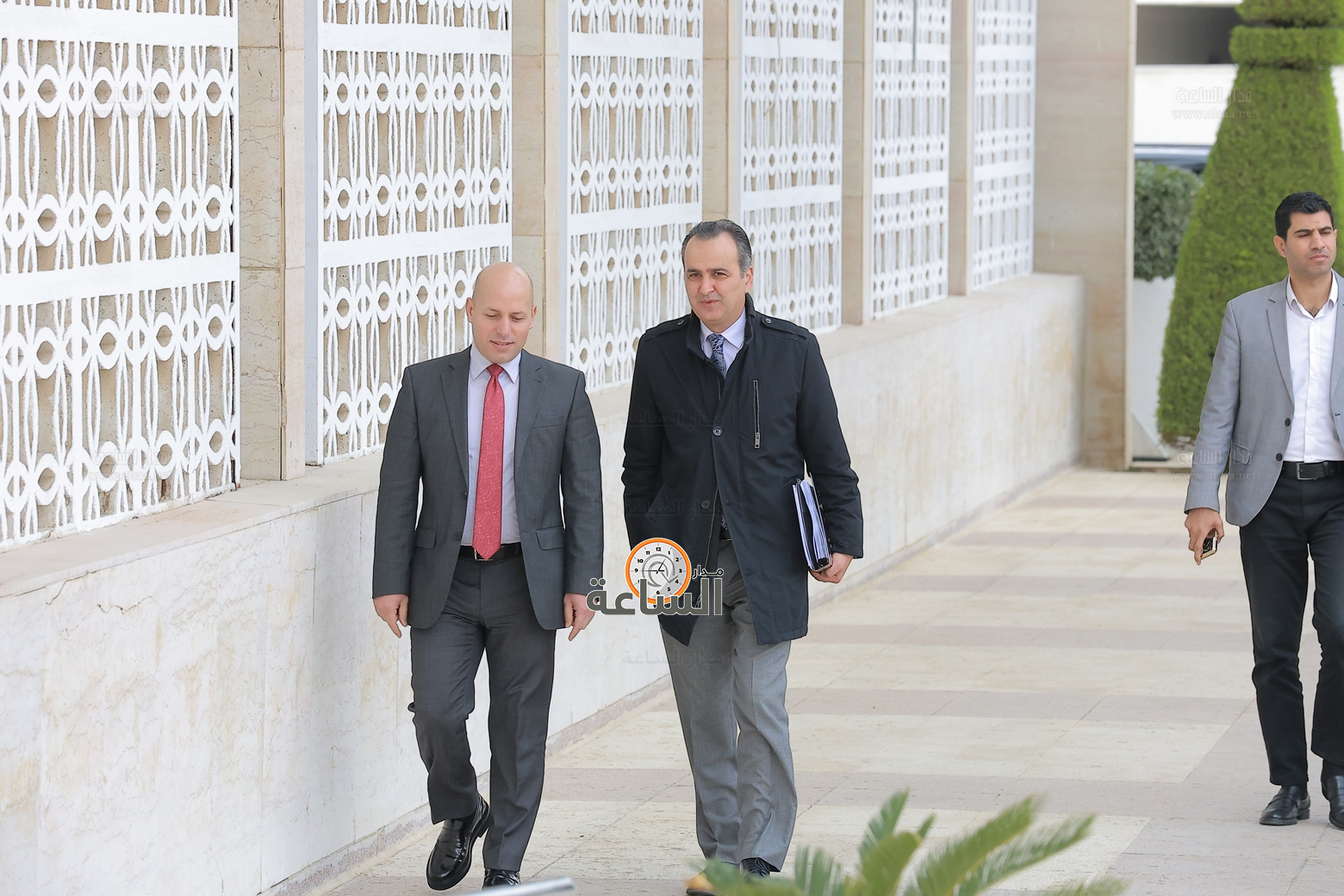 Madar Al-Saa Images 0.2613102543115936