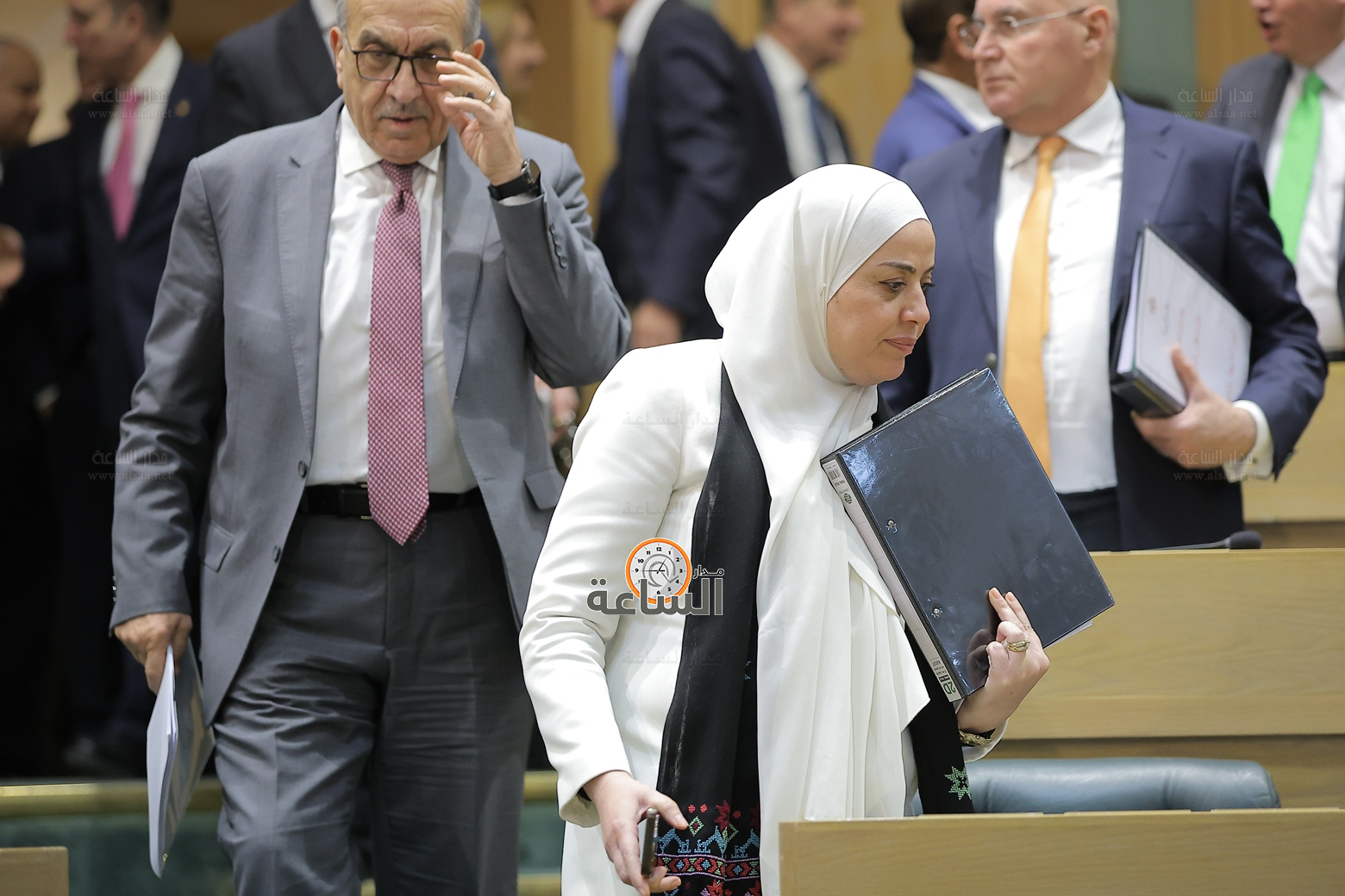 Madar Al-Saa Images 0.8910633353600445