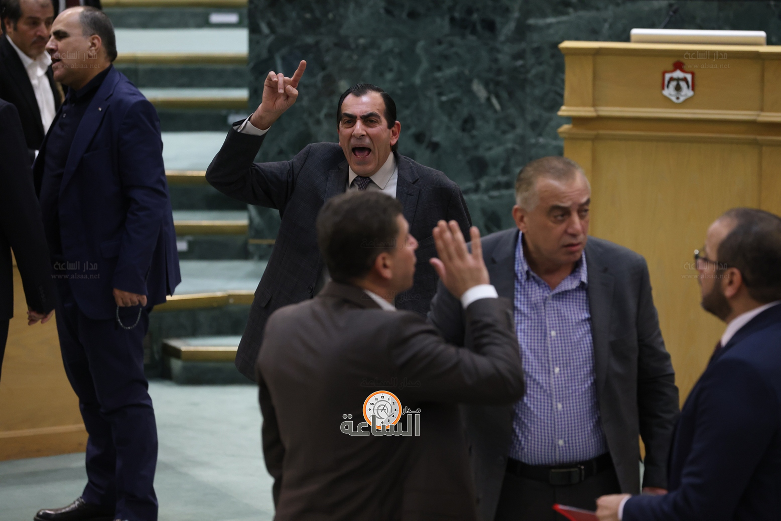 Madar Al-Saa Images 0.7921001293572002