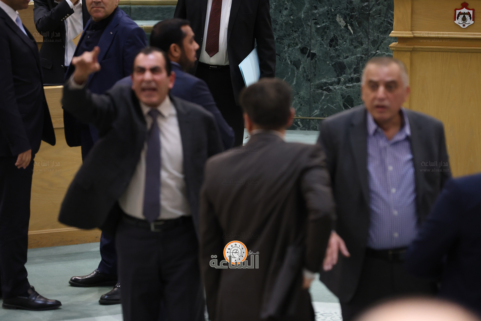 Madar Al-Saa Images 0.40168927061529525