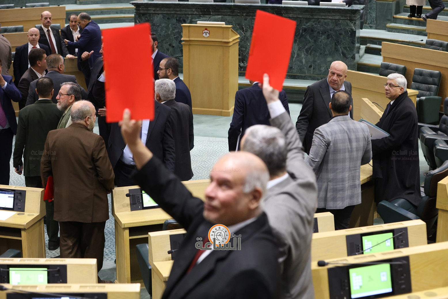 Madar Al-Saa Images 0.5444000141613877