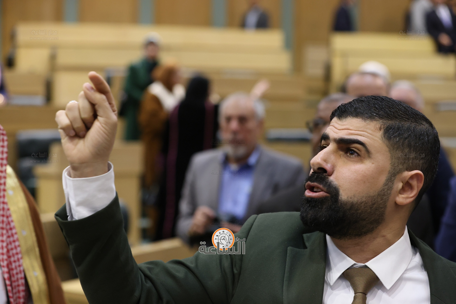 Madar Al-Saa Images 0.23514225138888478