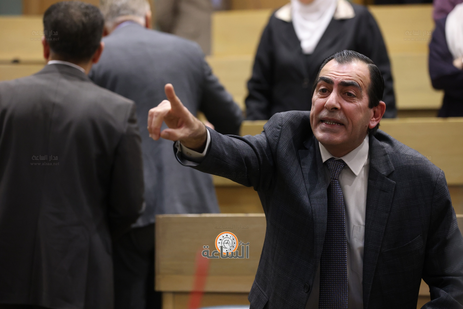 Madar Al-Saa Images 0.2742530568330155