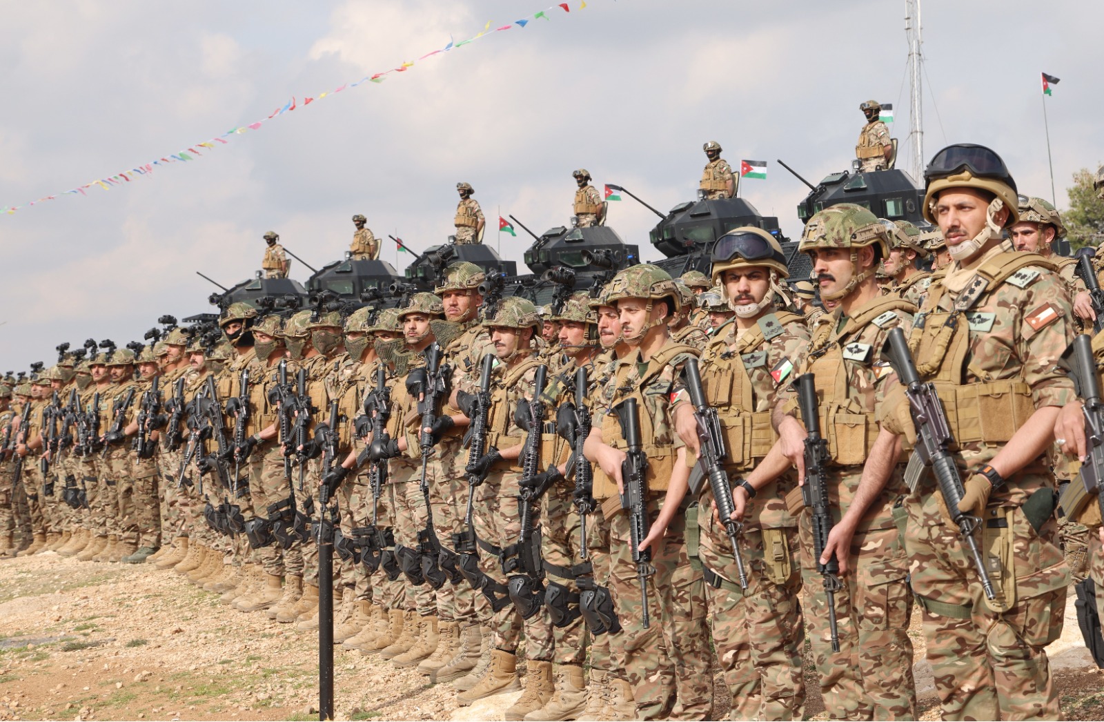 Madar Al-Saa Images 0.025196999786020302