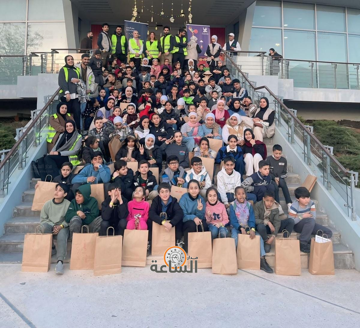 Madar Al-Saa Images 0.9997460900649715