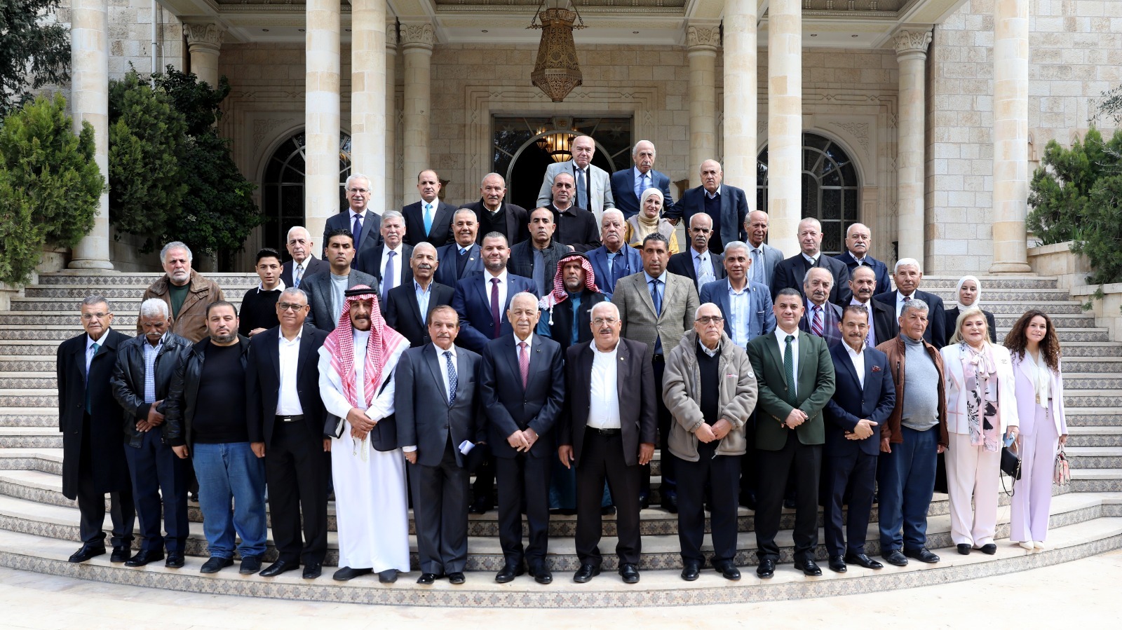 Madar Al-Saa Images 0.14250114746979092