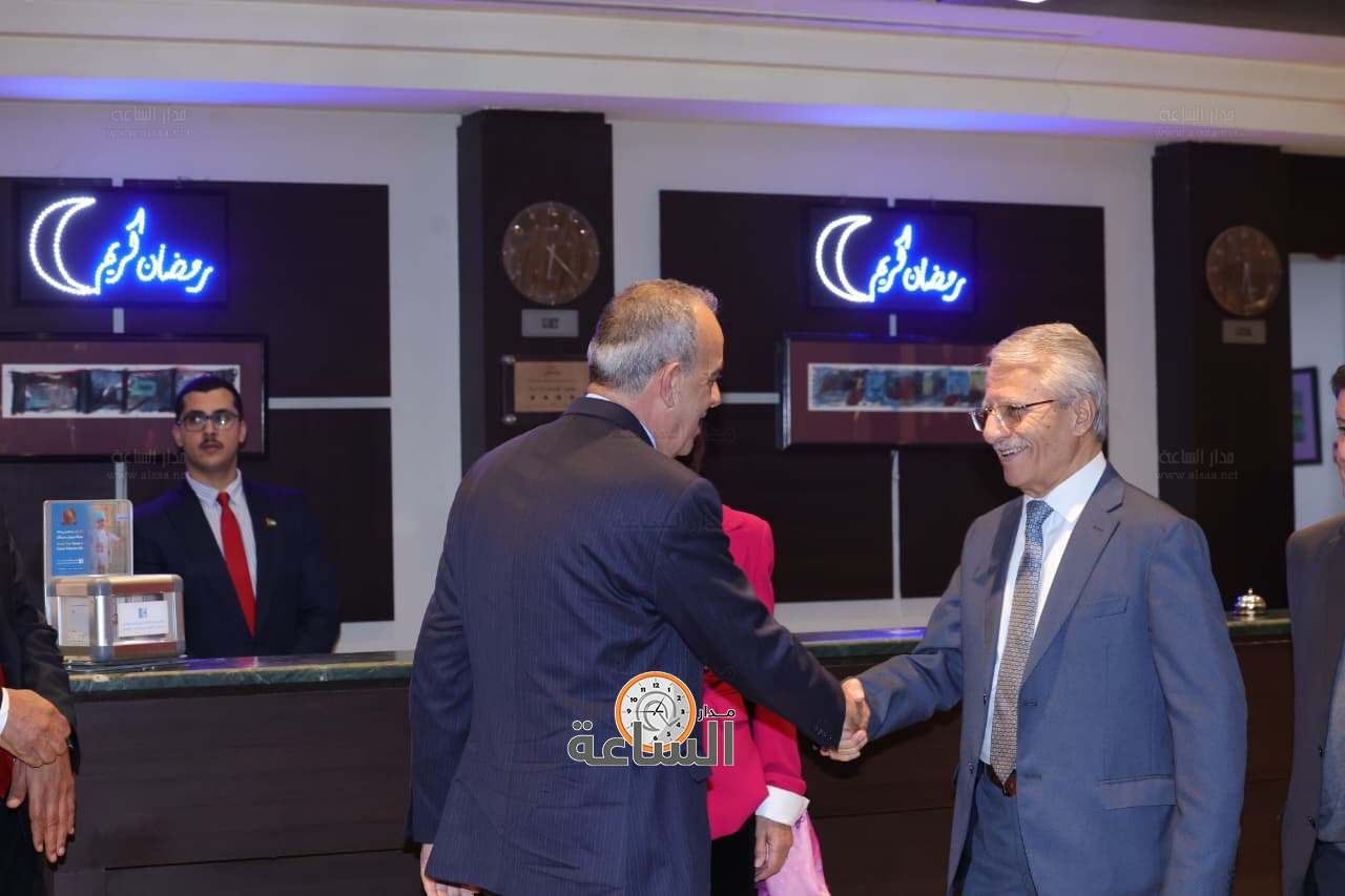 Madar Al-Saa Images 0.9197073421628502