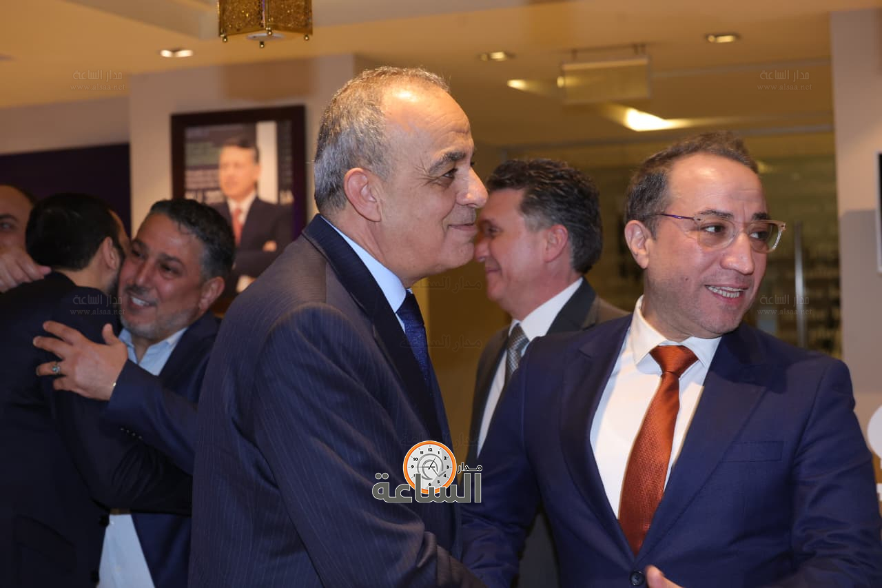 Madar Al-Saa Images 0.7780414634731703