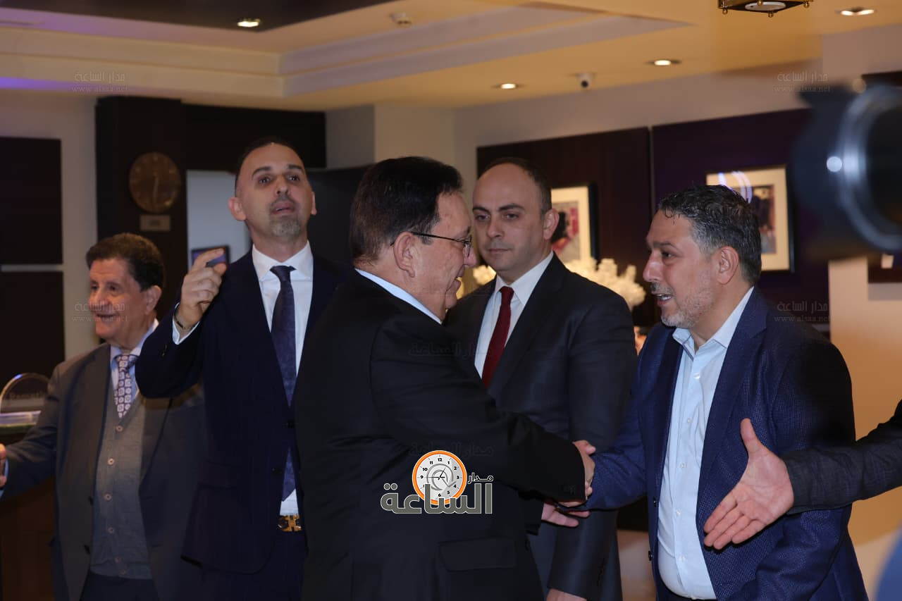 Madar Al-Saa Images 0.04611086984990531