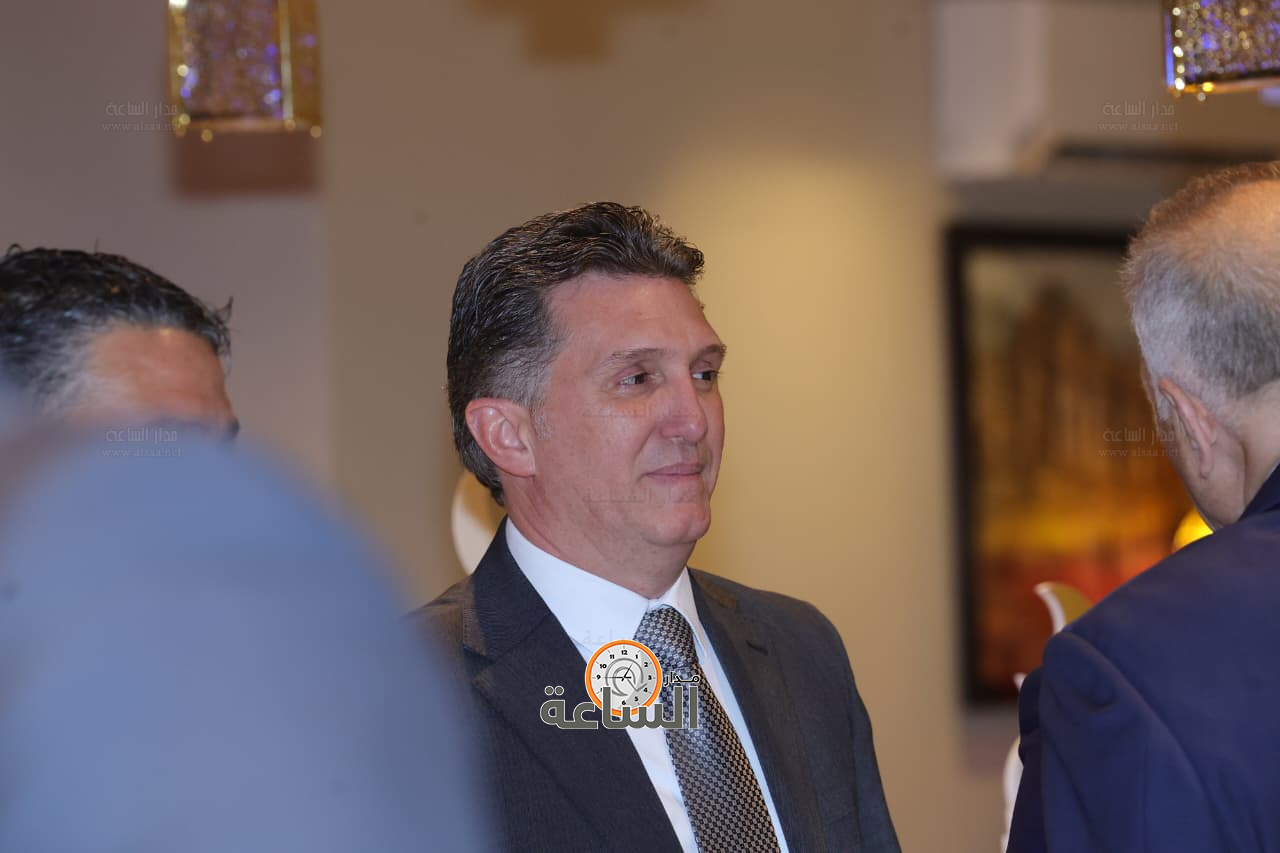 Madar Al-Saa Images 0.659145767043324