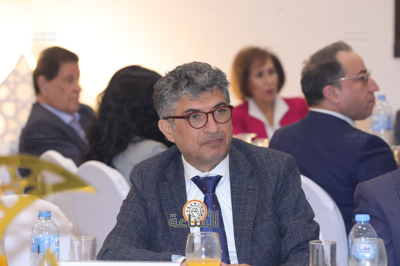 Madar Al-Saa Images 0.3750257015972287