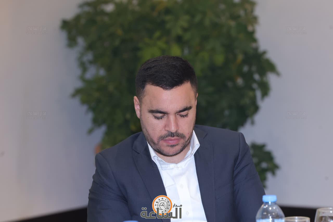 Madar Al-Saa Images 0.770786422360022