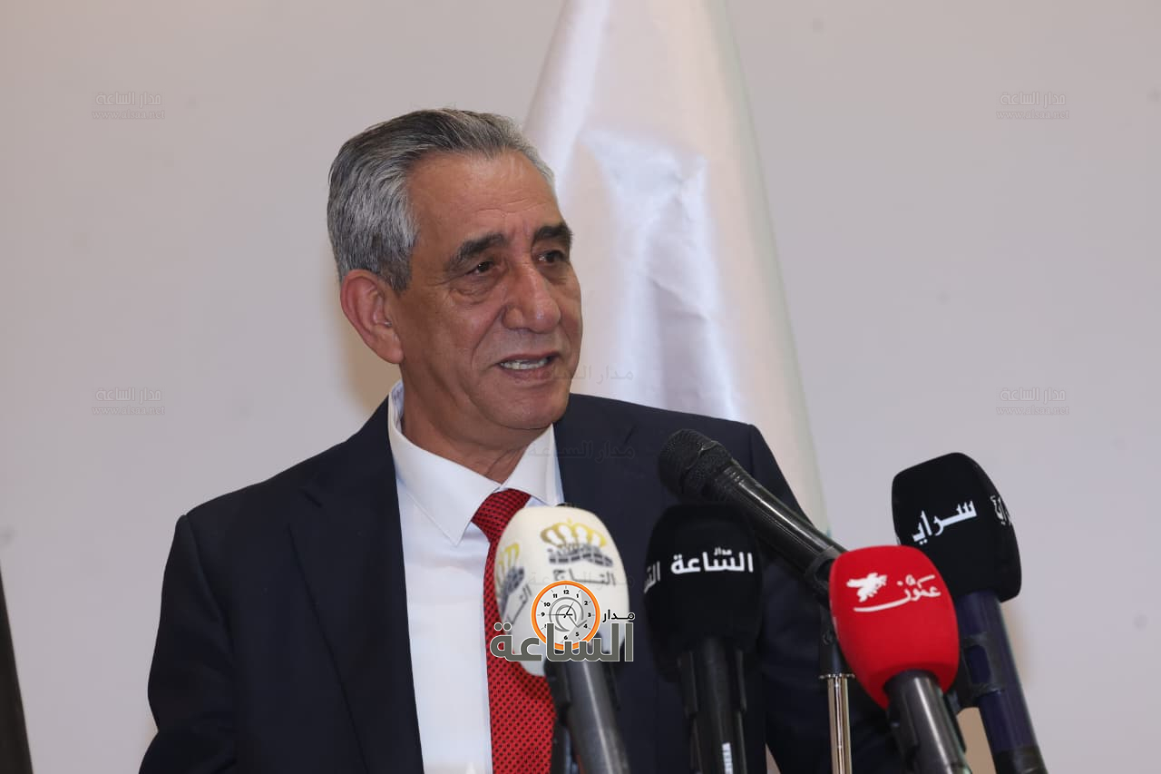 Madar Al-Saa Images 0.3275764217661925