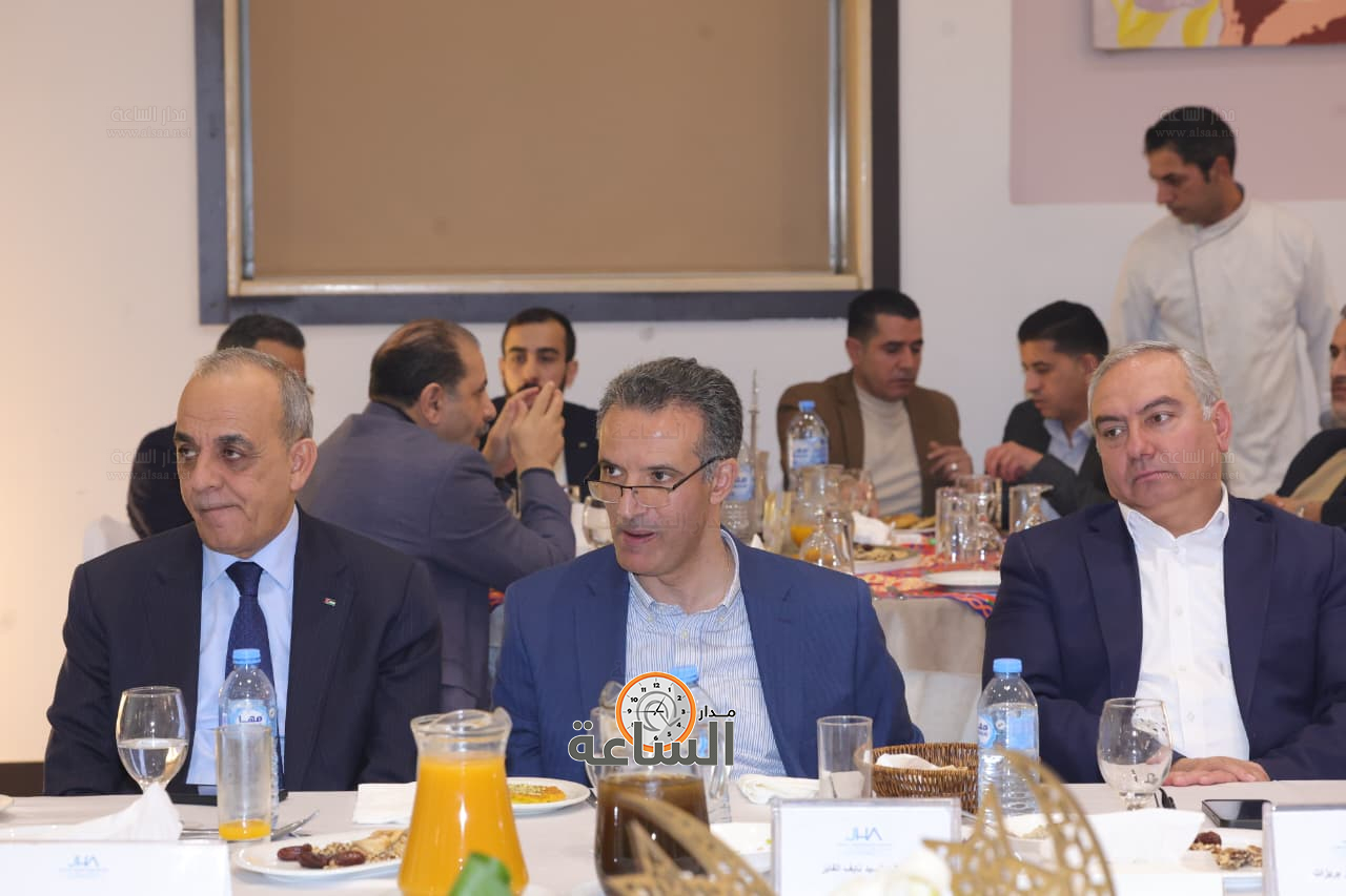 Madar Al-Saa Images 0.15968824766815848