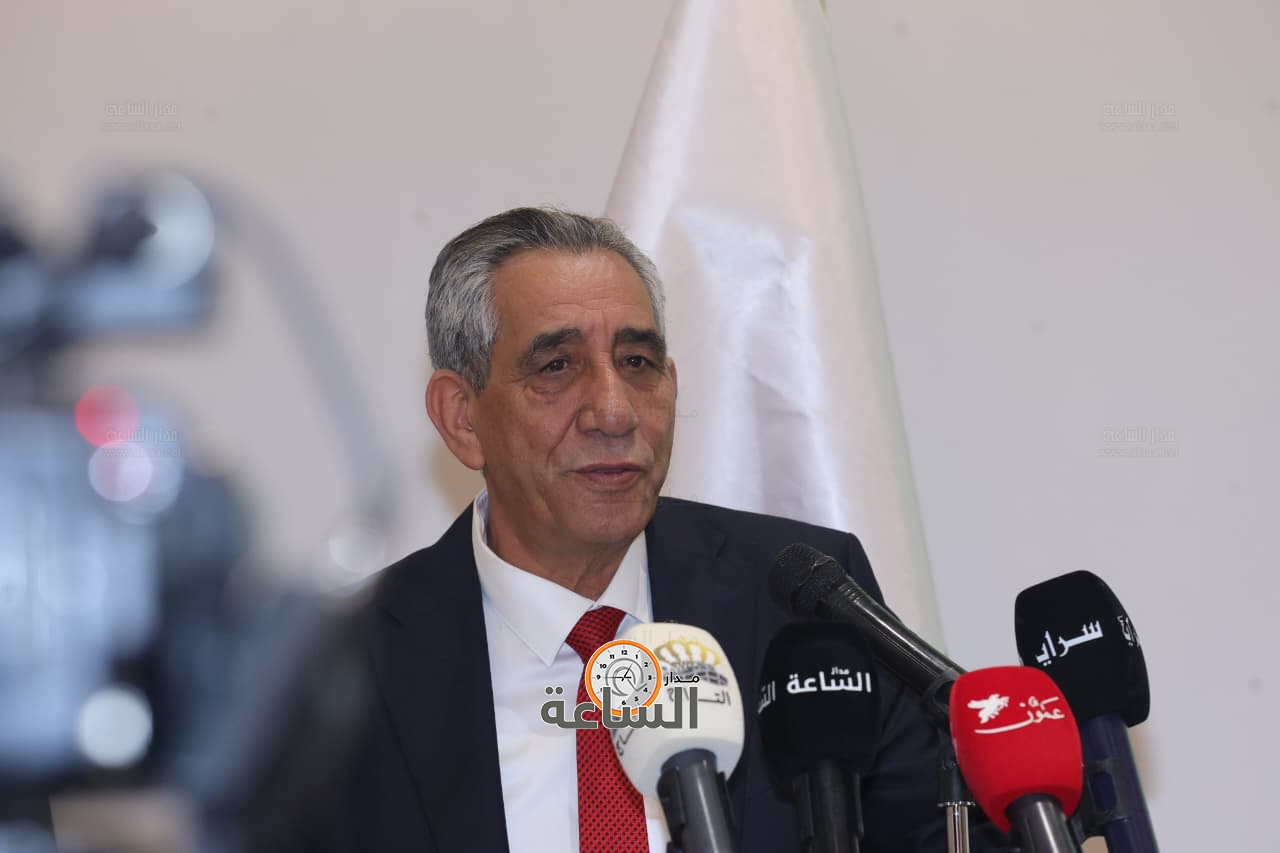 Madar Al-Saa Images 0.9964270918640098