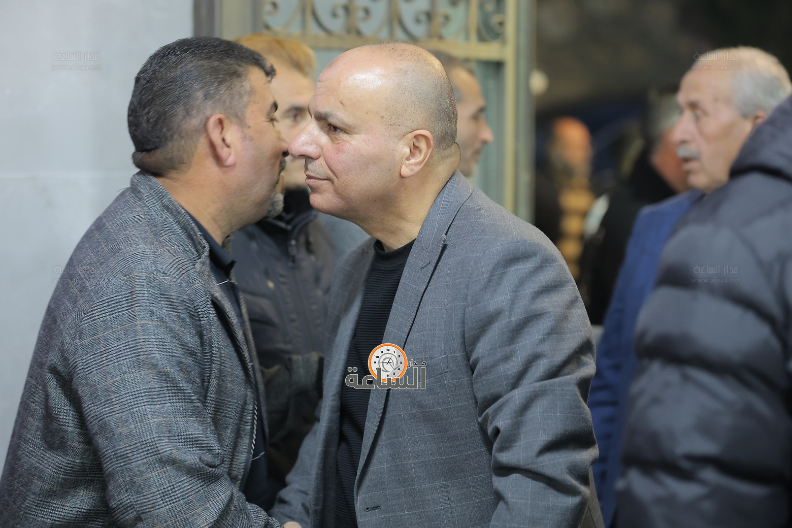 Madar Al-Saa Images 0.16221595870464545