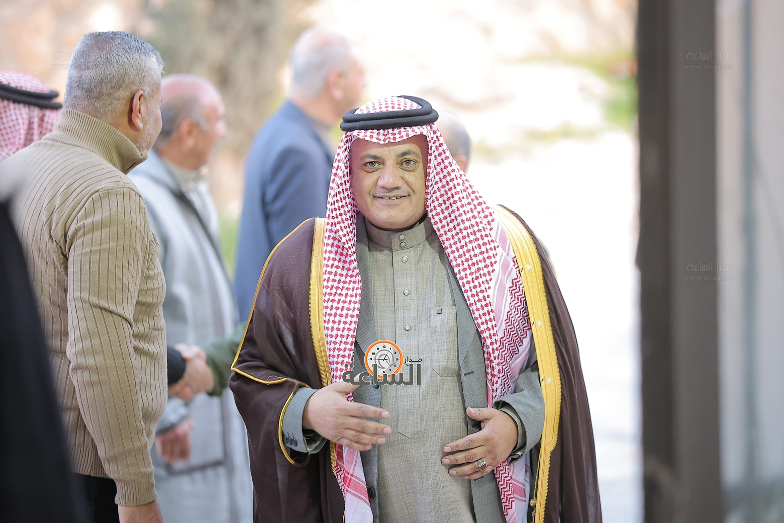 Madar Al-Saa Images 0.437422330621837