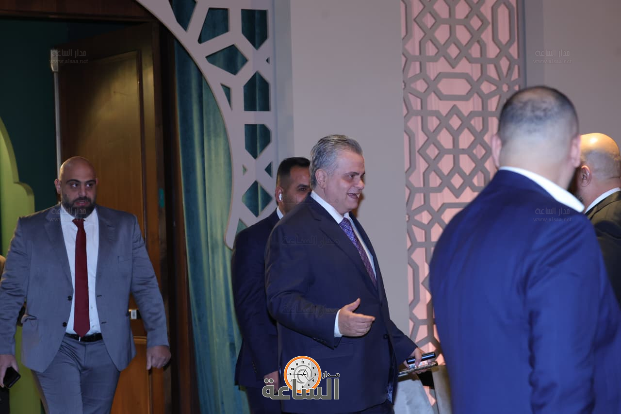 Madar Al-Saa Images 0.3790993742512412