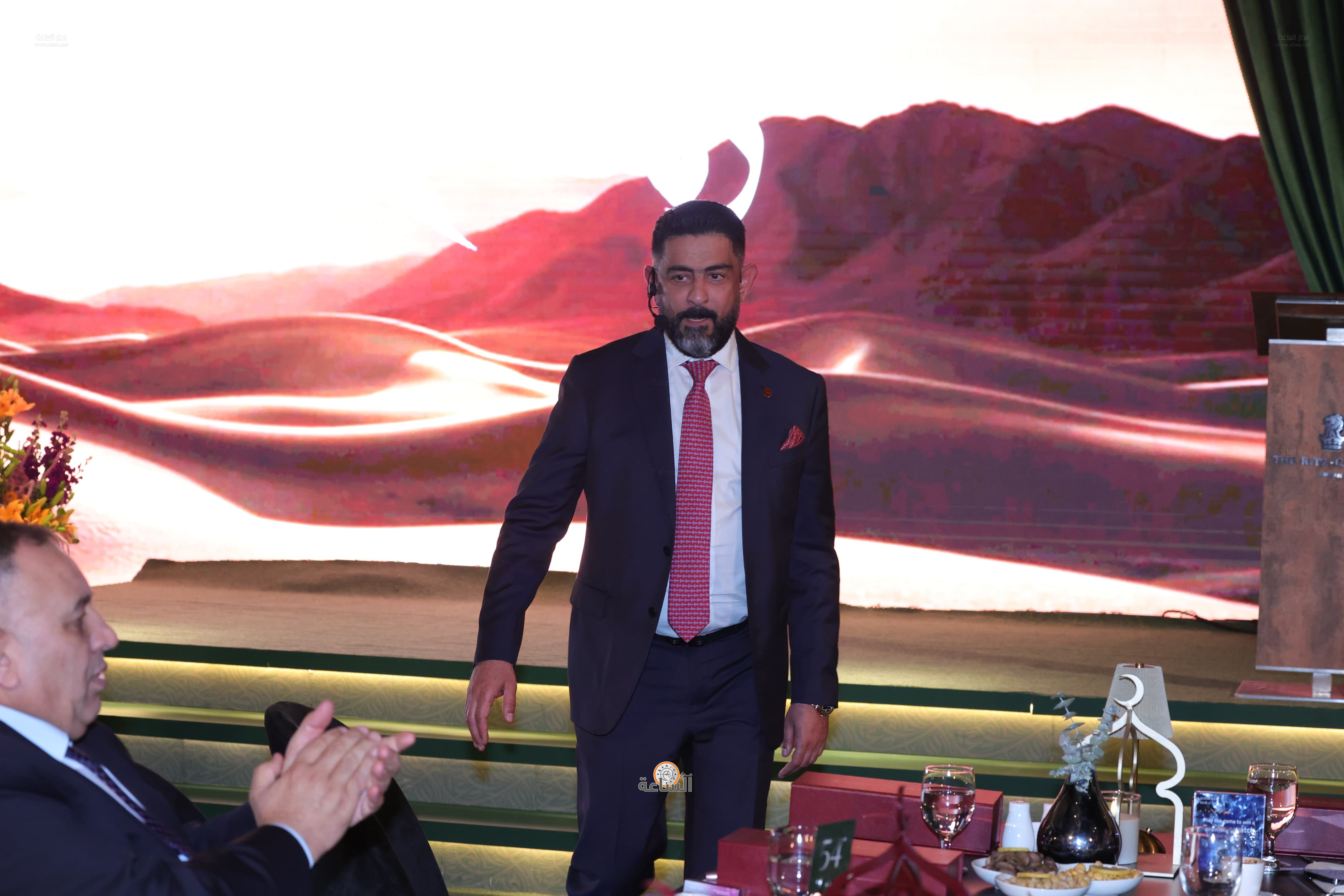 Madar Al-Saa Images 0.4054326714256443