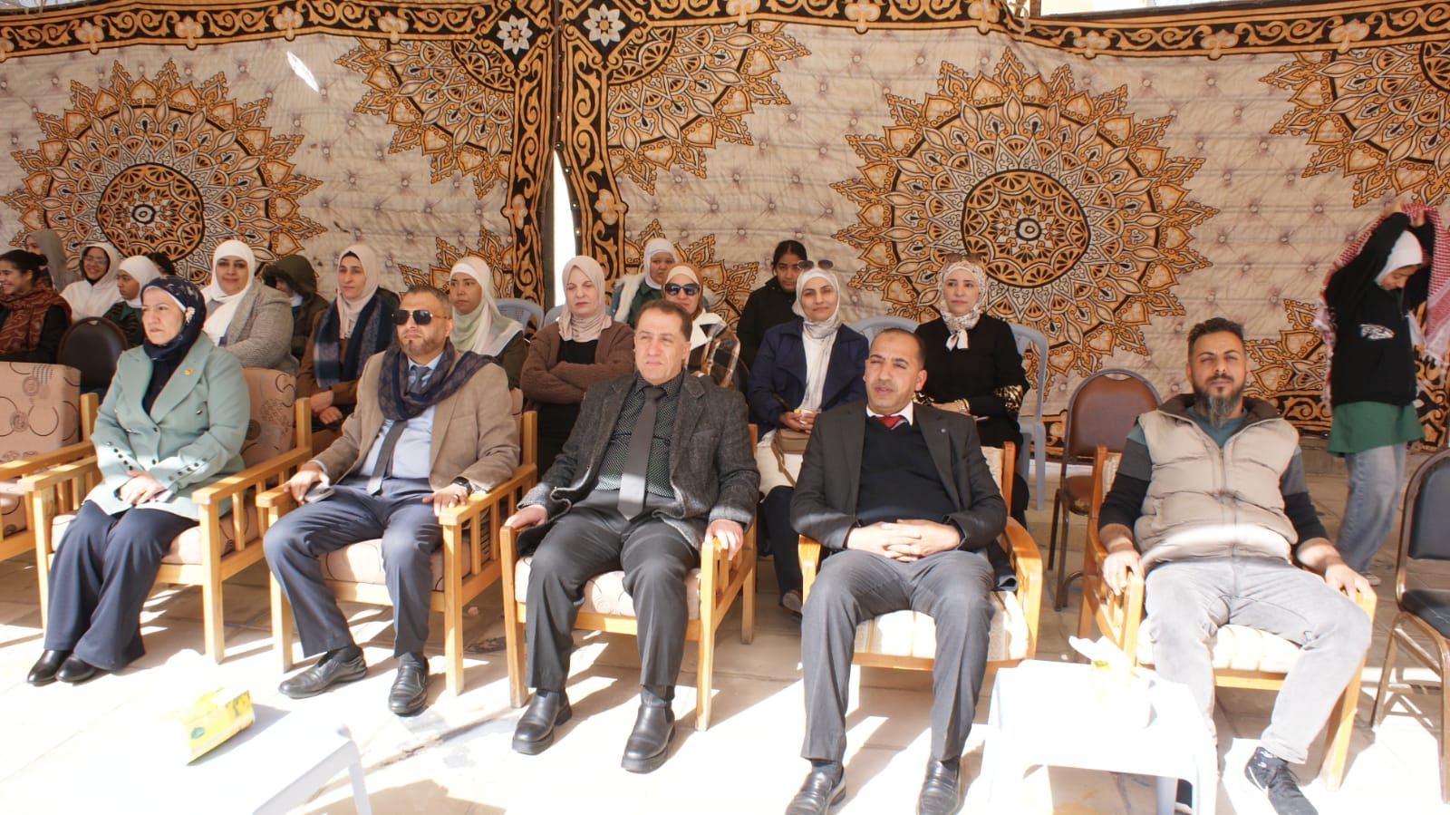 Madar Al-Saa Images 0.3815025816013302