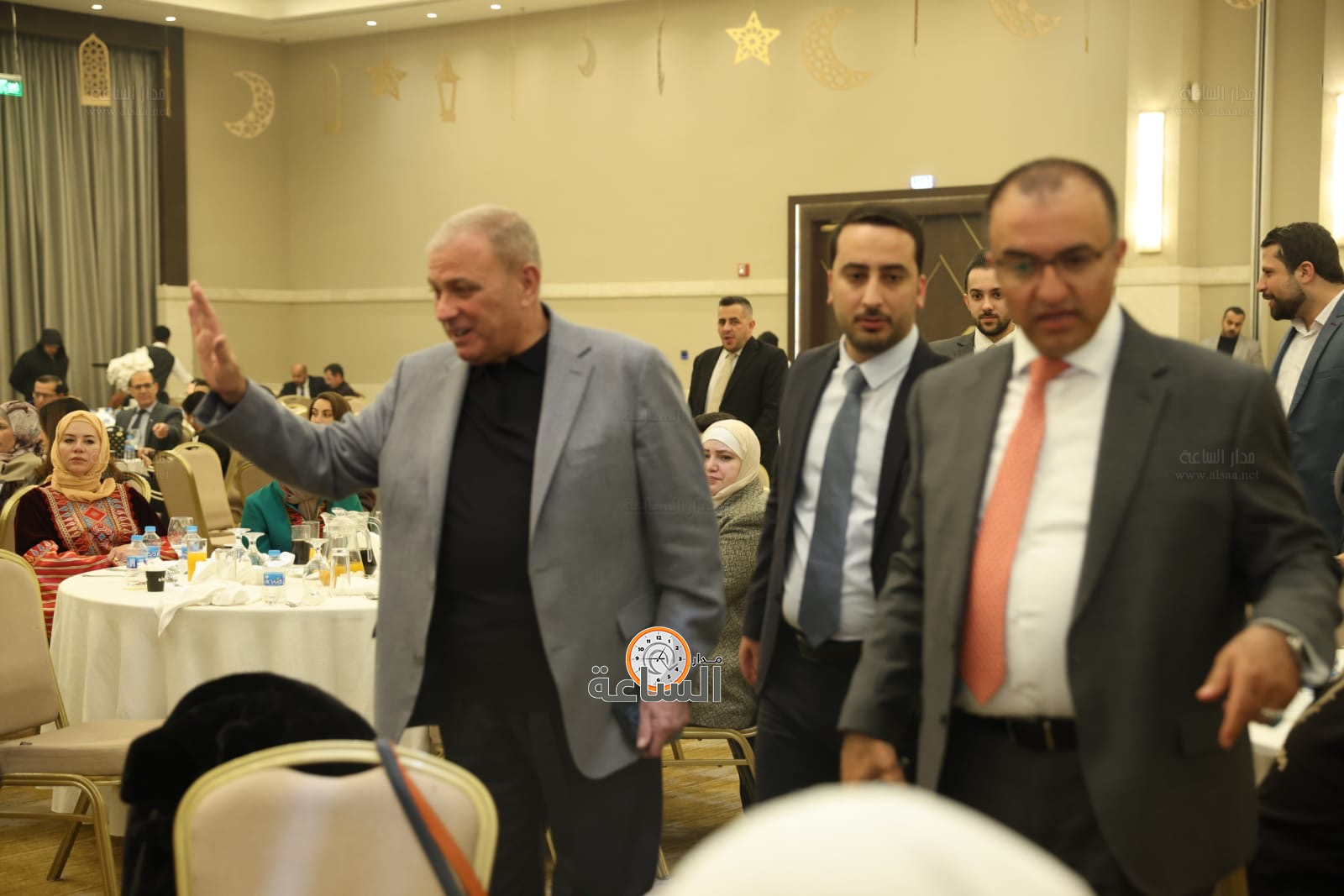 Madar Al-Saa Images 0.6120658483859316