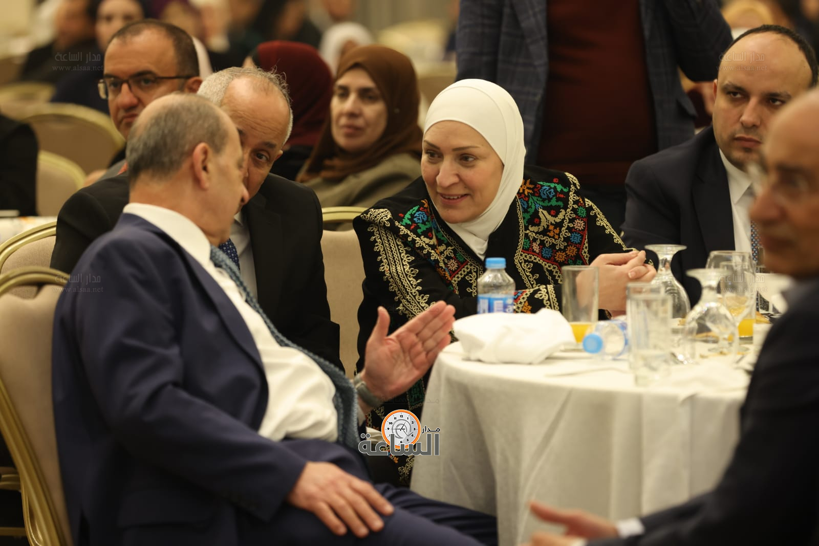 Madar Al-Saa Images 0.4799109159021592