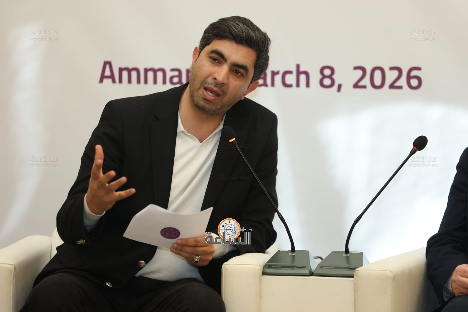 Madar Al-Saa Images 0.4989924108416509