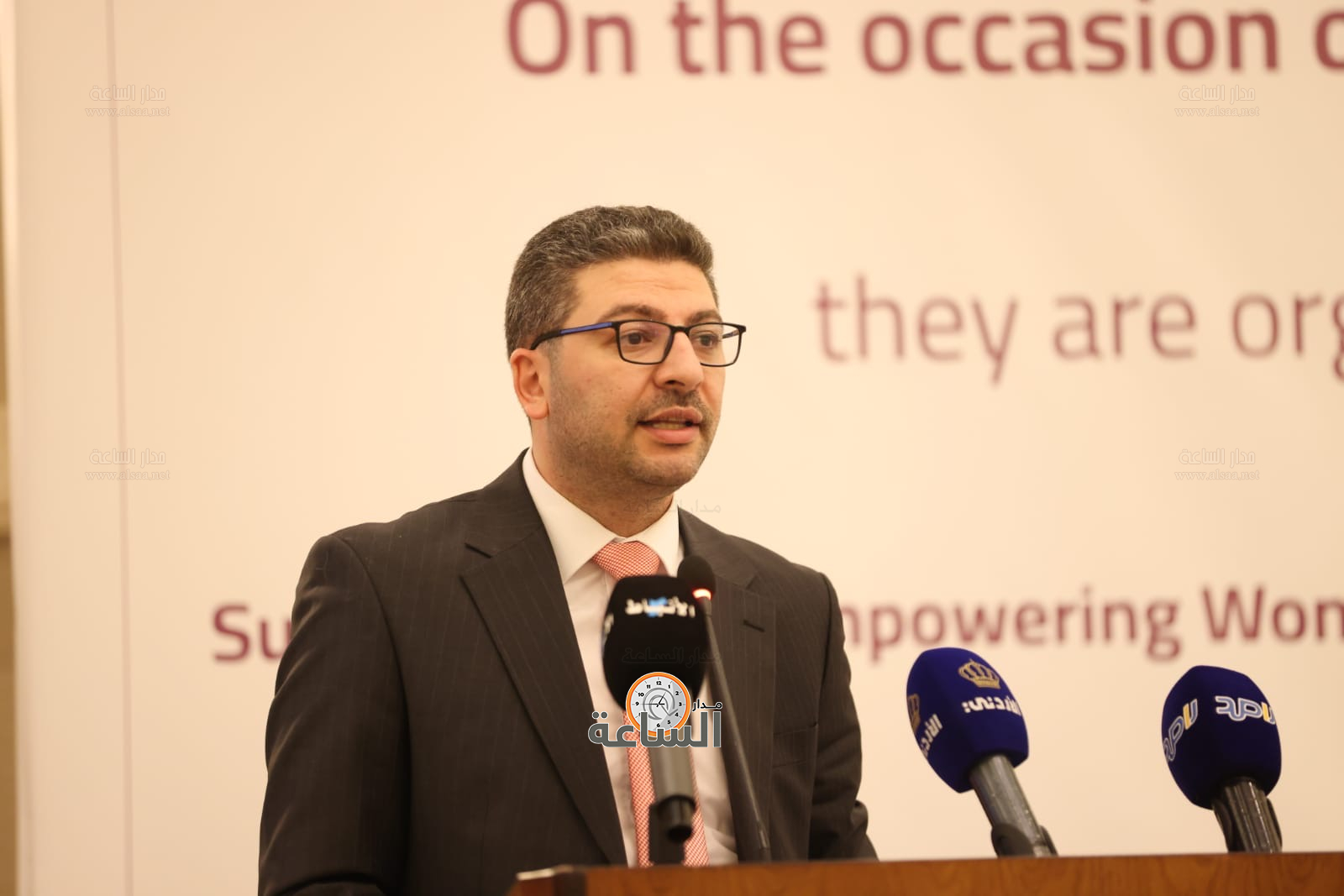 Madar Al-Saa Images 0.4166098048197634