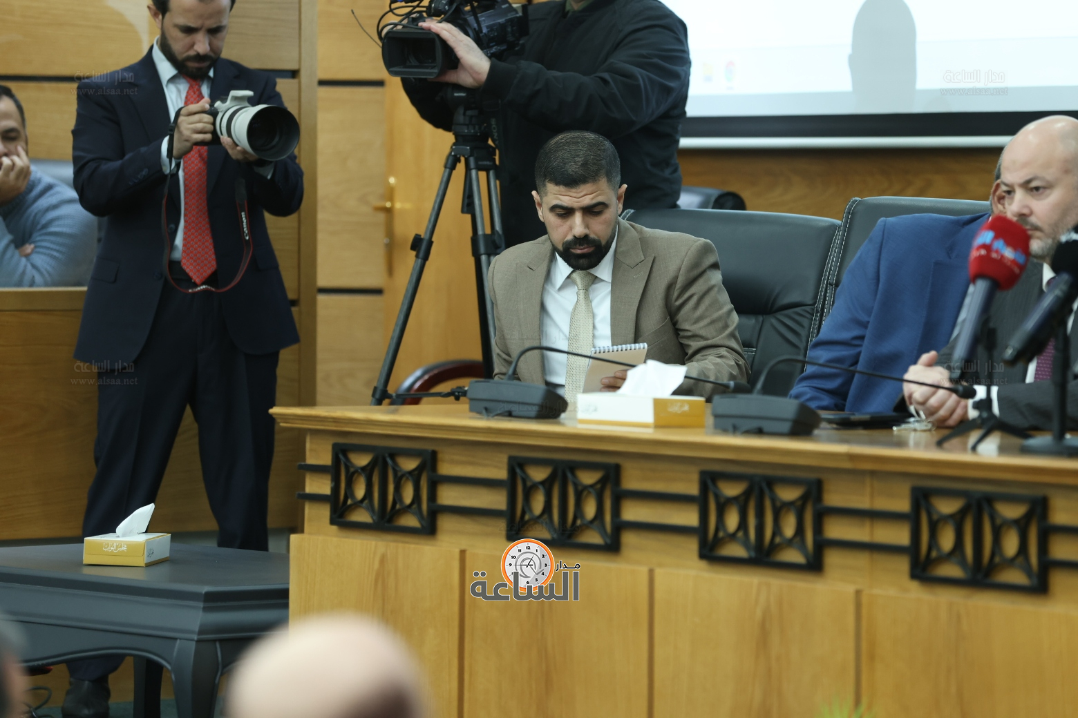 Madar Al-Saa Images 0.5644464846634284