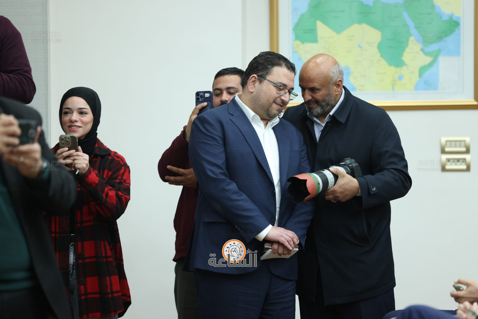 Madar Al-Saa Images 0.06606305773295462