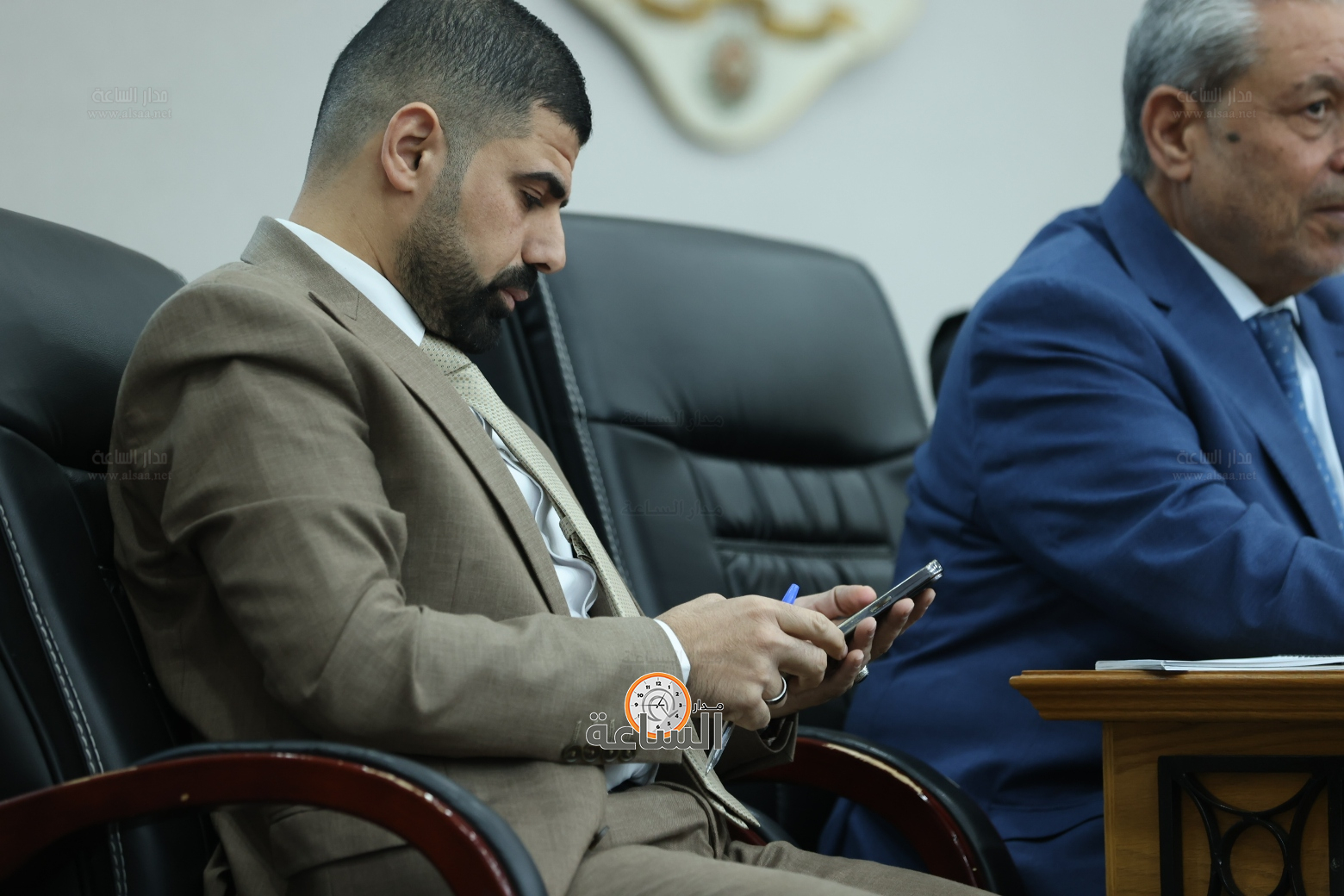 Madar Al-Saa Images 0.016194873125253806