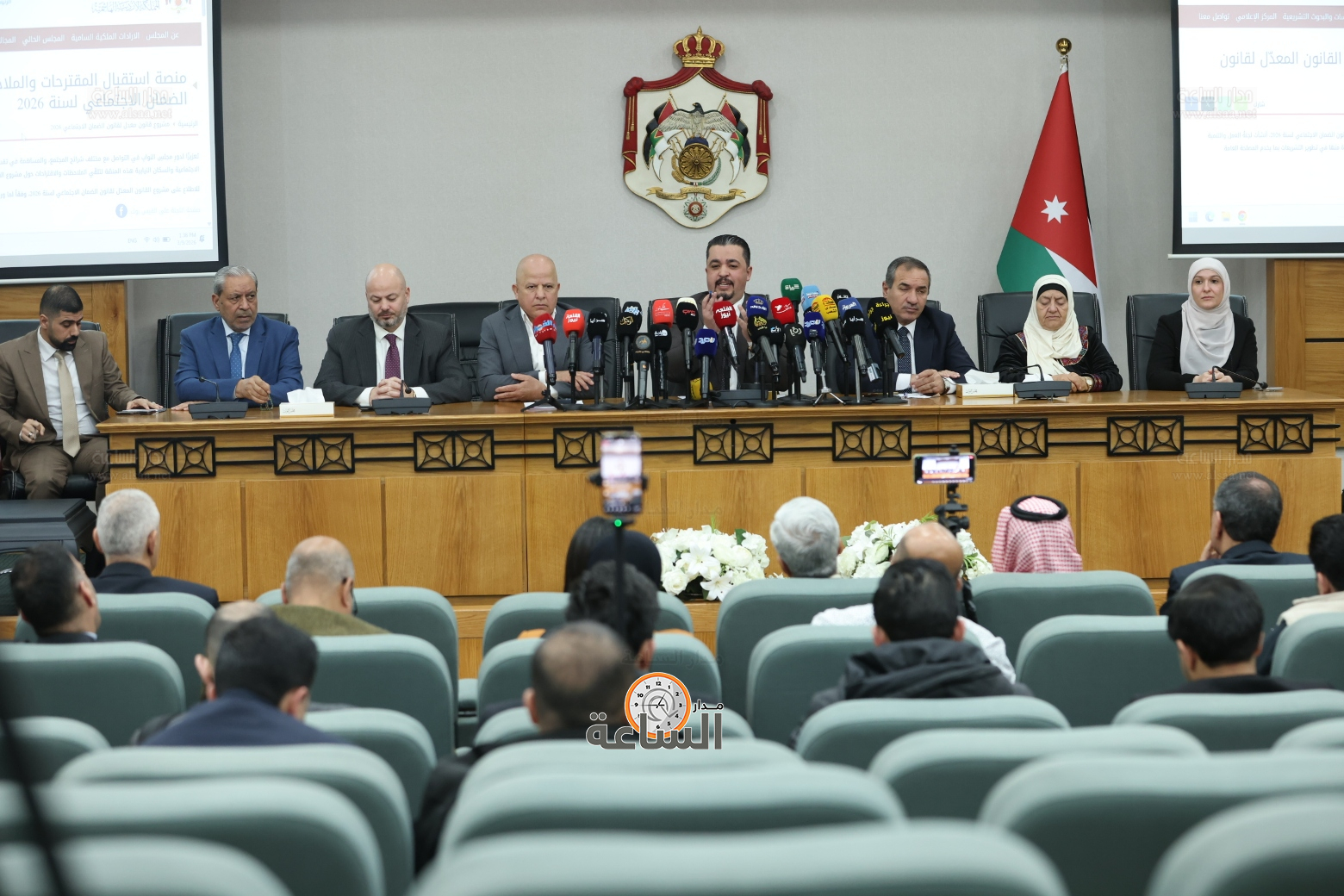 Madar Al-Saa Images 0.912252445601951