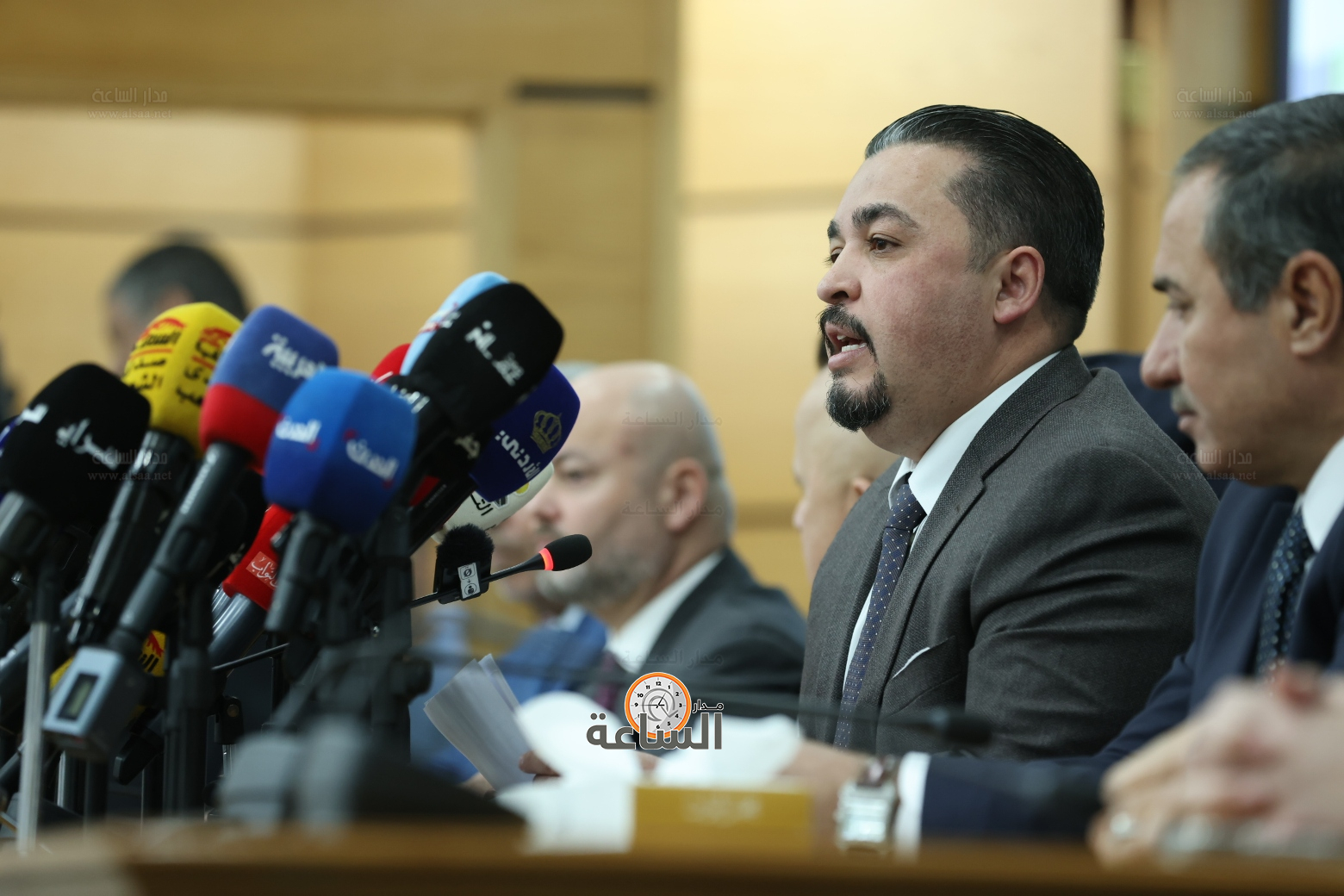 Madar Al-Saa Images 0.15942980122133066